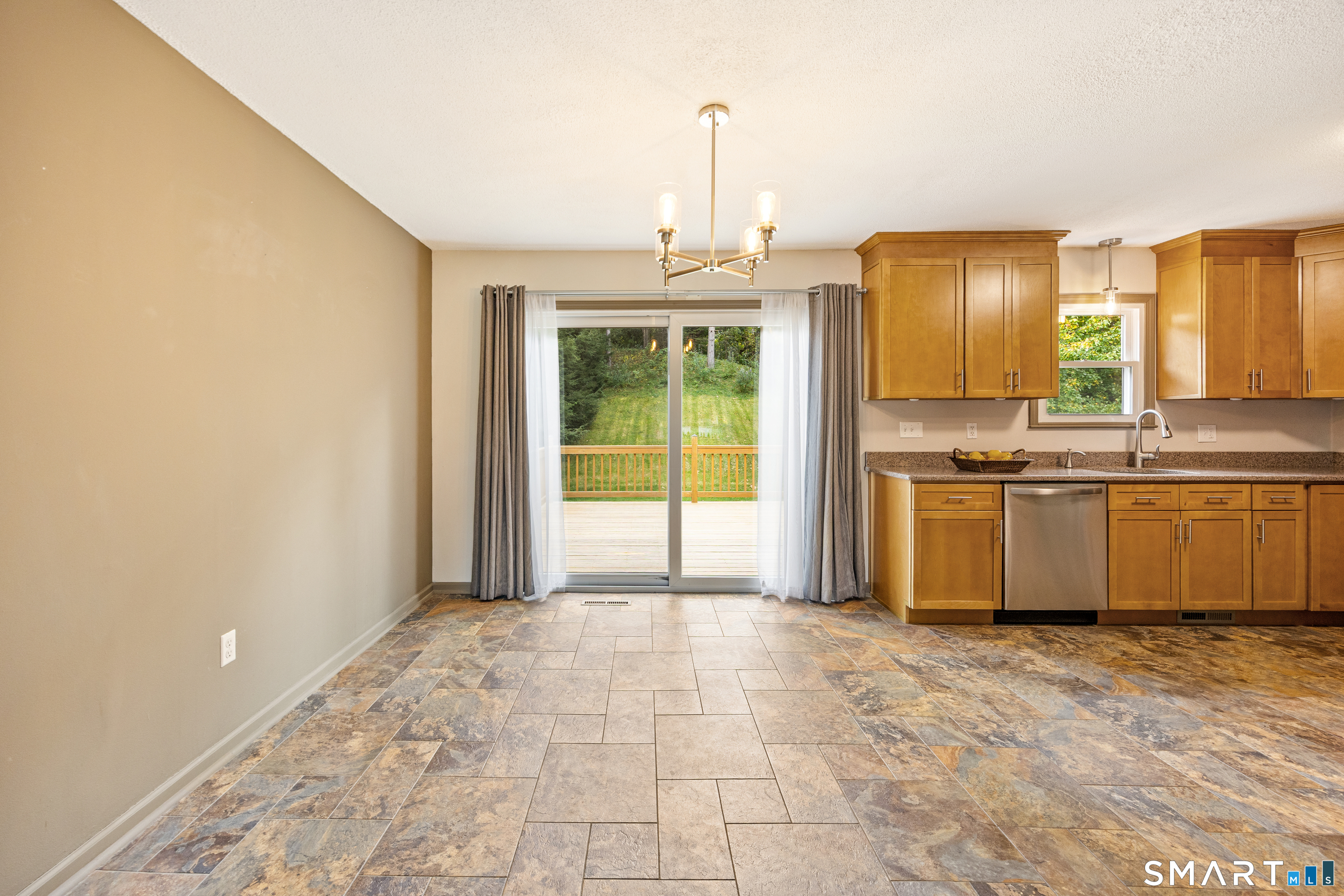 148 Thistle Lane photo 10