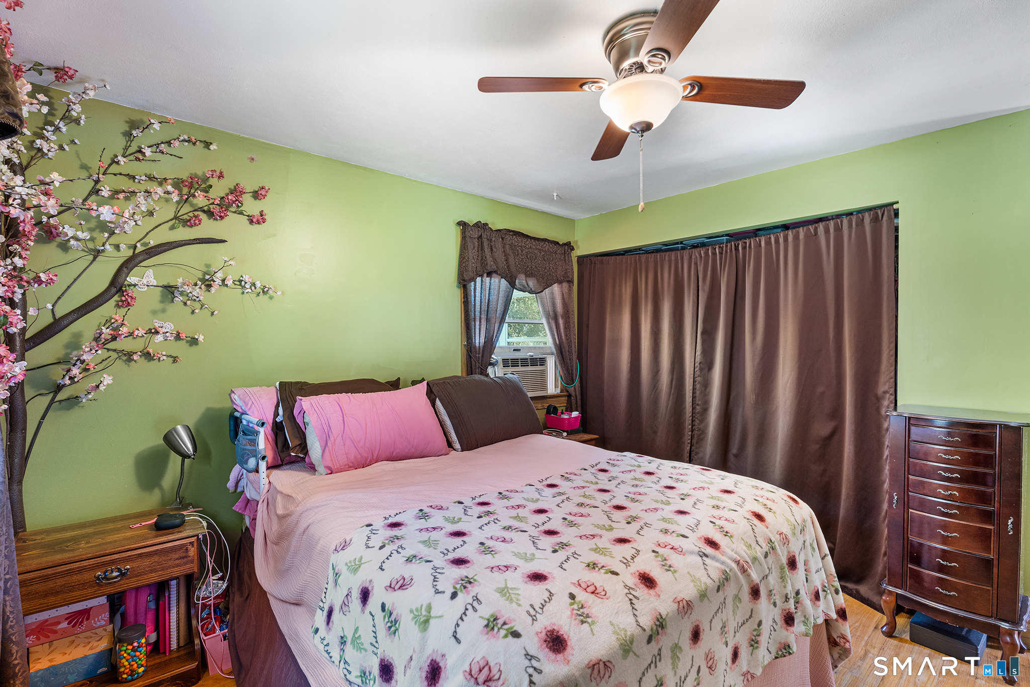 17 Cartridge Trail, Ledyard, CT 06339