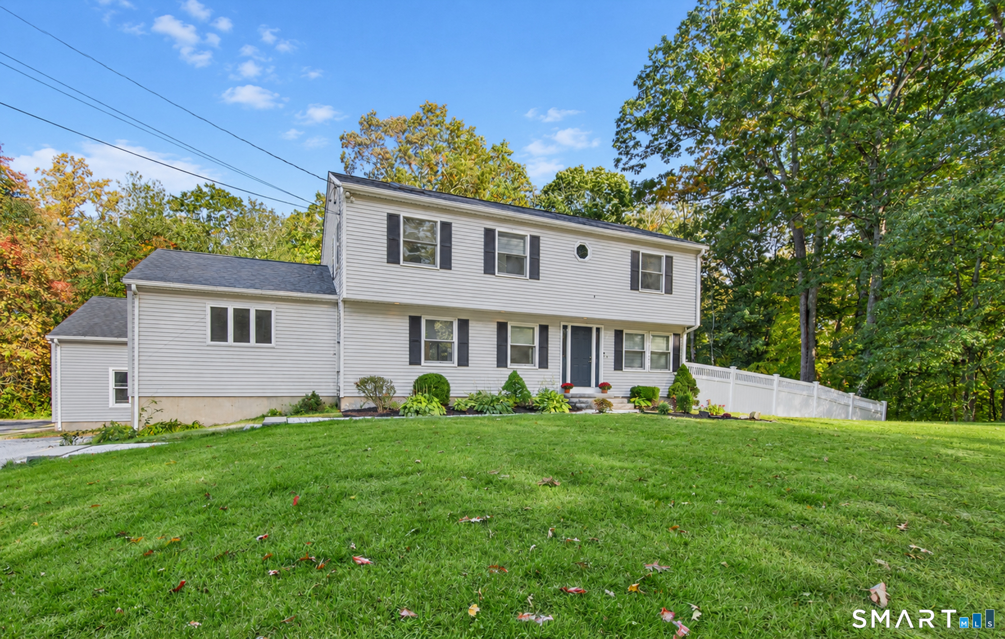 Photo 2 of Single family home for sale at 433 Route 148, Killingworth, CT 06419 | MLS# 24211881 | Listing updated on 2026-10-08