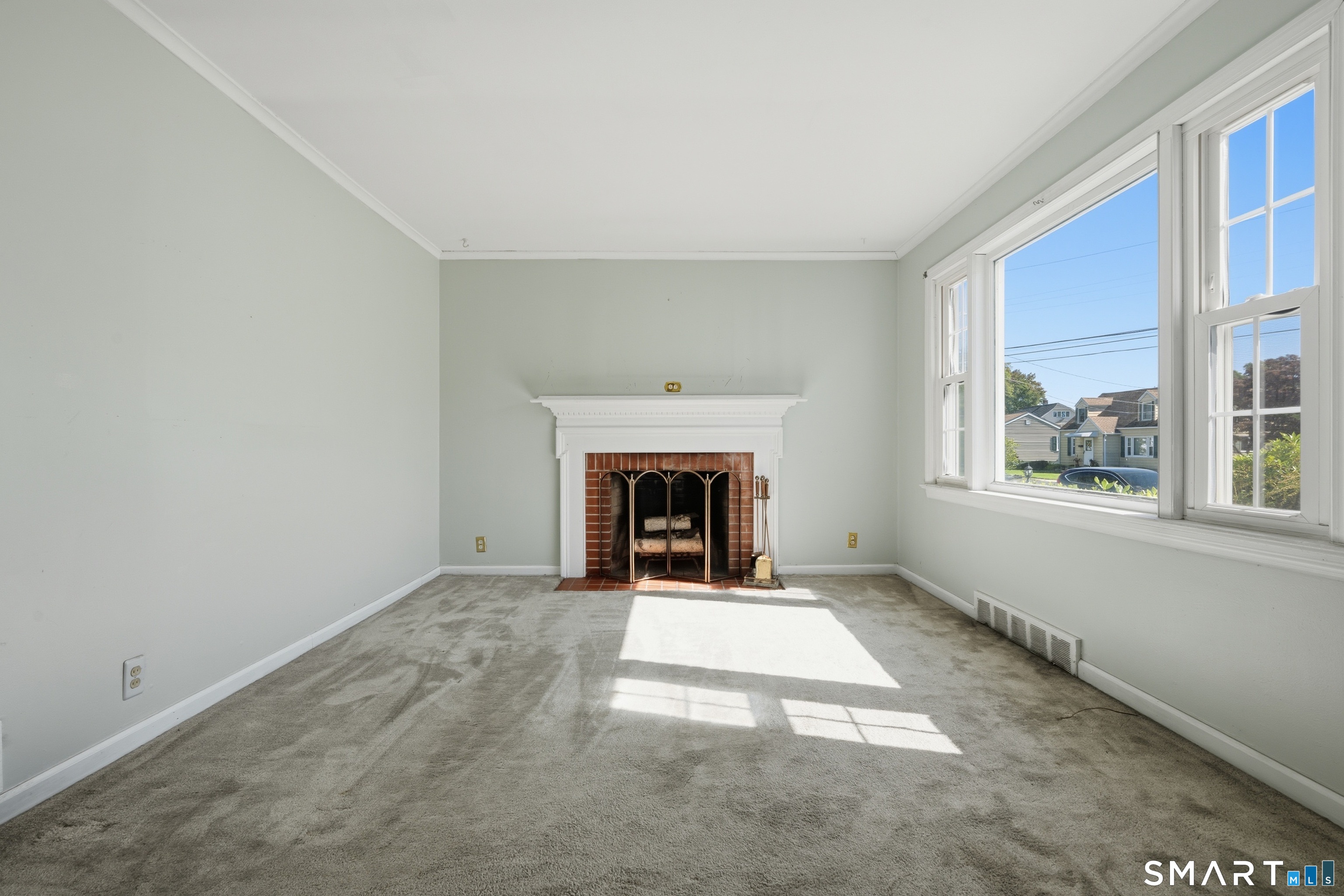 Photo 3 of Single family home for sale at 178 Summer St, Stratford, CT 06614 | MLS# 24212456 | Listing updated on 2026-10-08