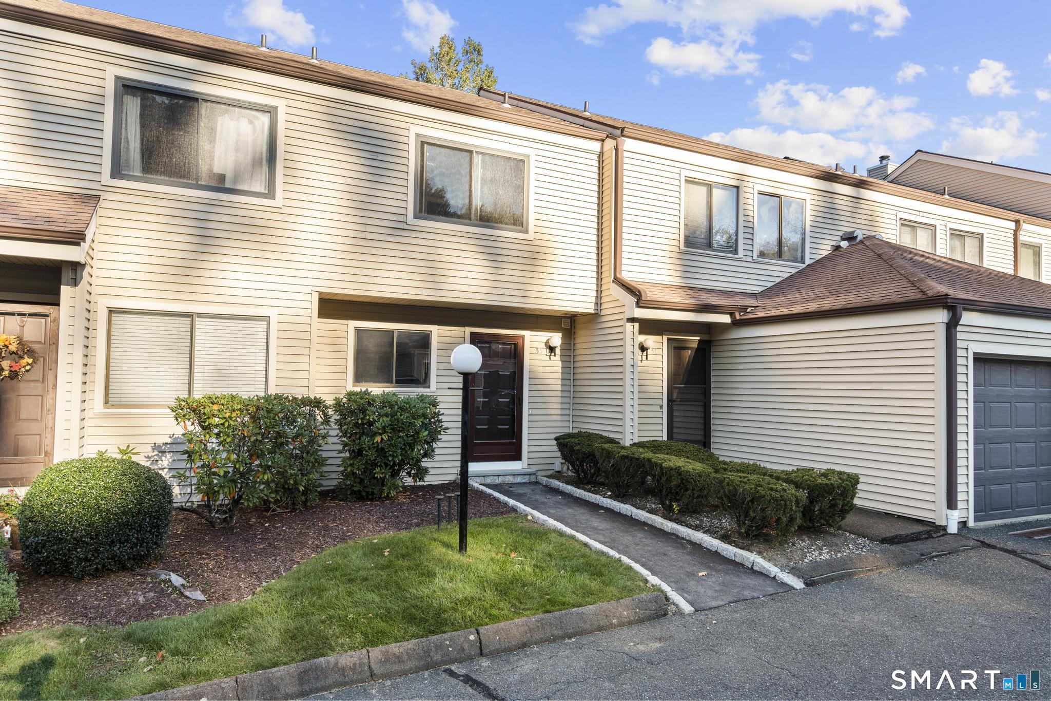 Photo 1 of Townhouse for sale at 33 Deer Run #33, Danbury, CT 06811 | MLS# 24212449 | Listing updated on 2026-10-09