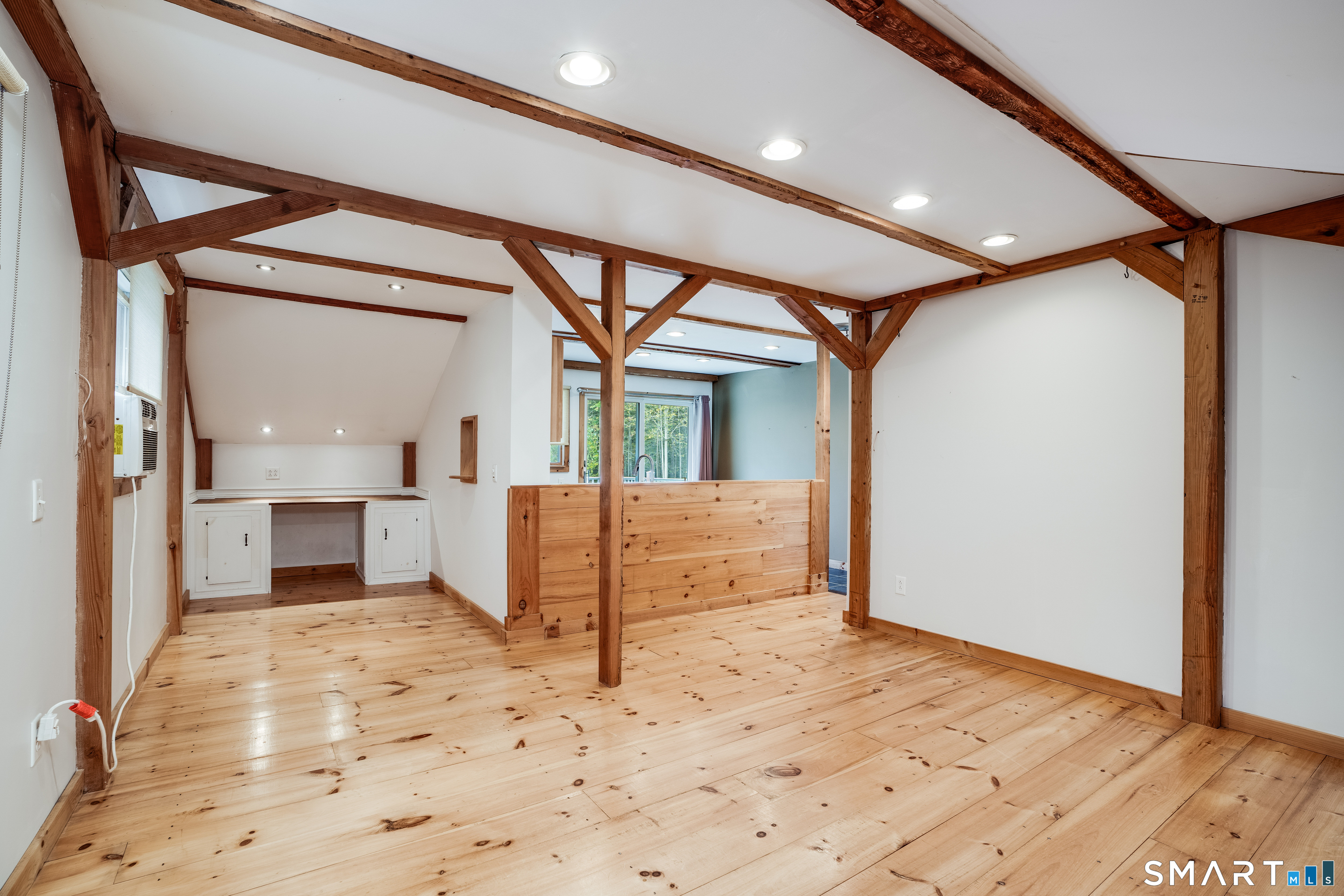 11 Bogel Road, East Haddam, CT 06423