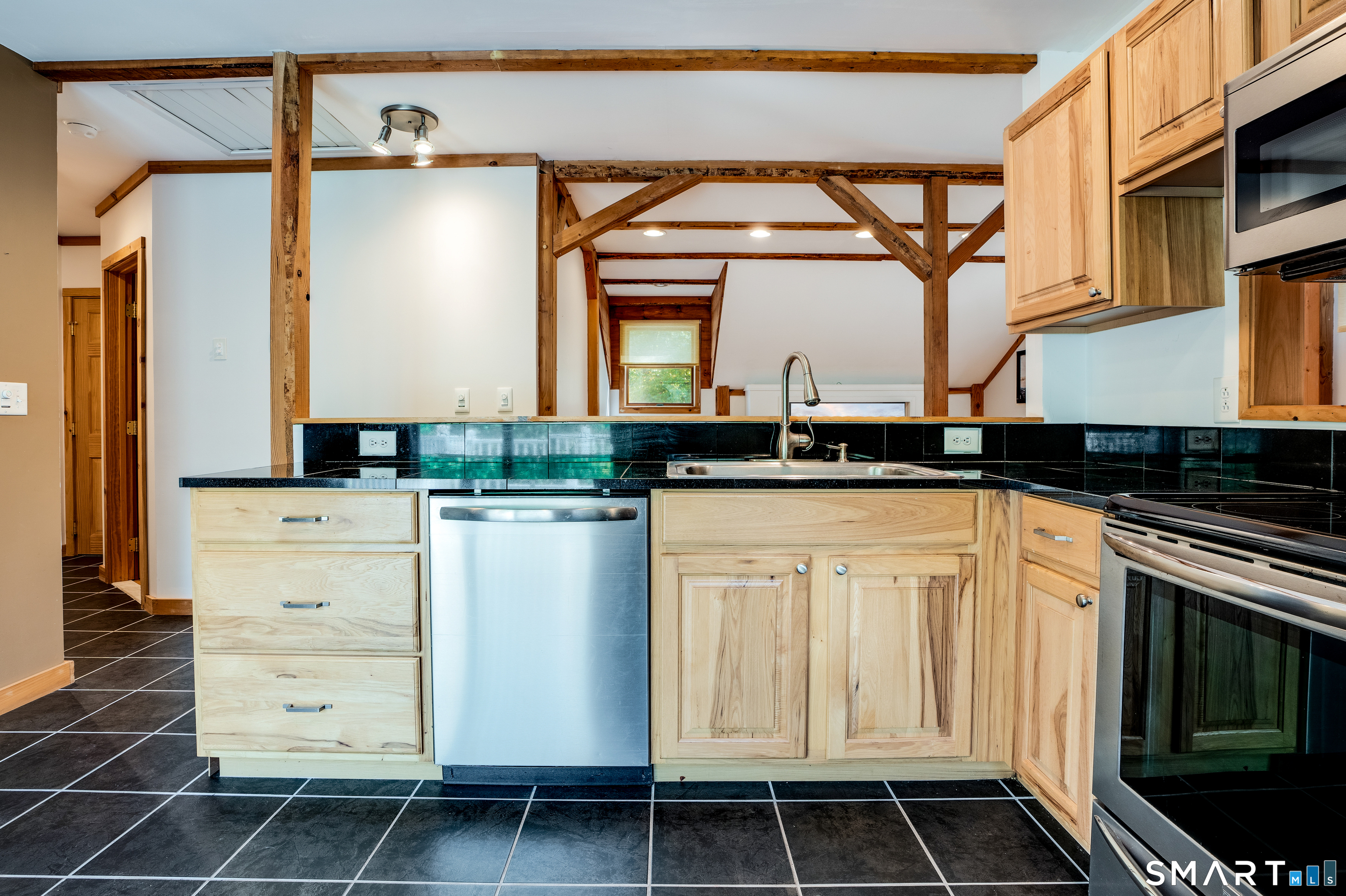 11 Bogel Road, East Haddam, CT 06423