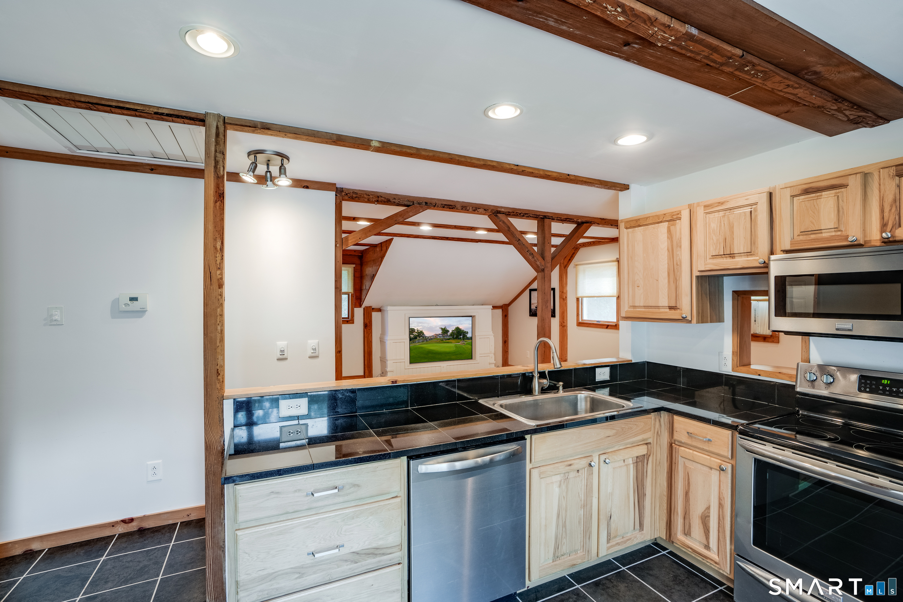 11 Bogel Road, East Haddam, CT 06423