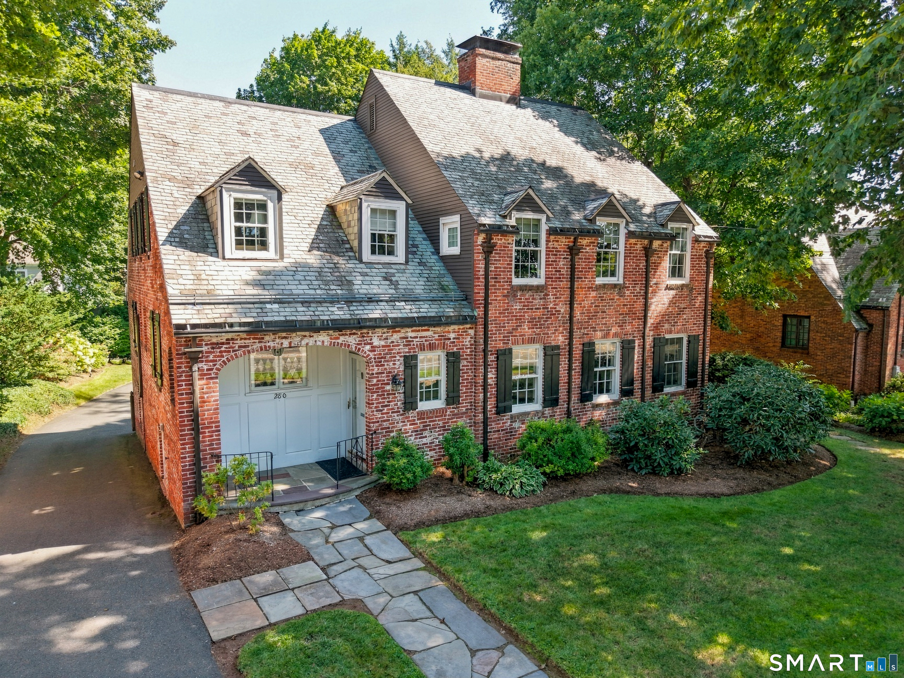 Photo 1 of Single family home for sale at 280 Steele Rd, West Hartford, CT 06117 | MLS# 24209322 | Listing updated on 2026-10-09
