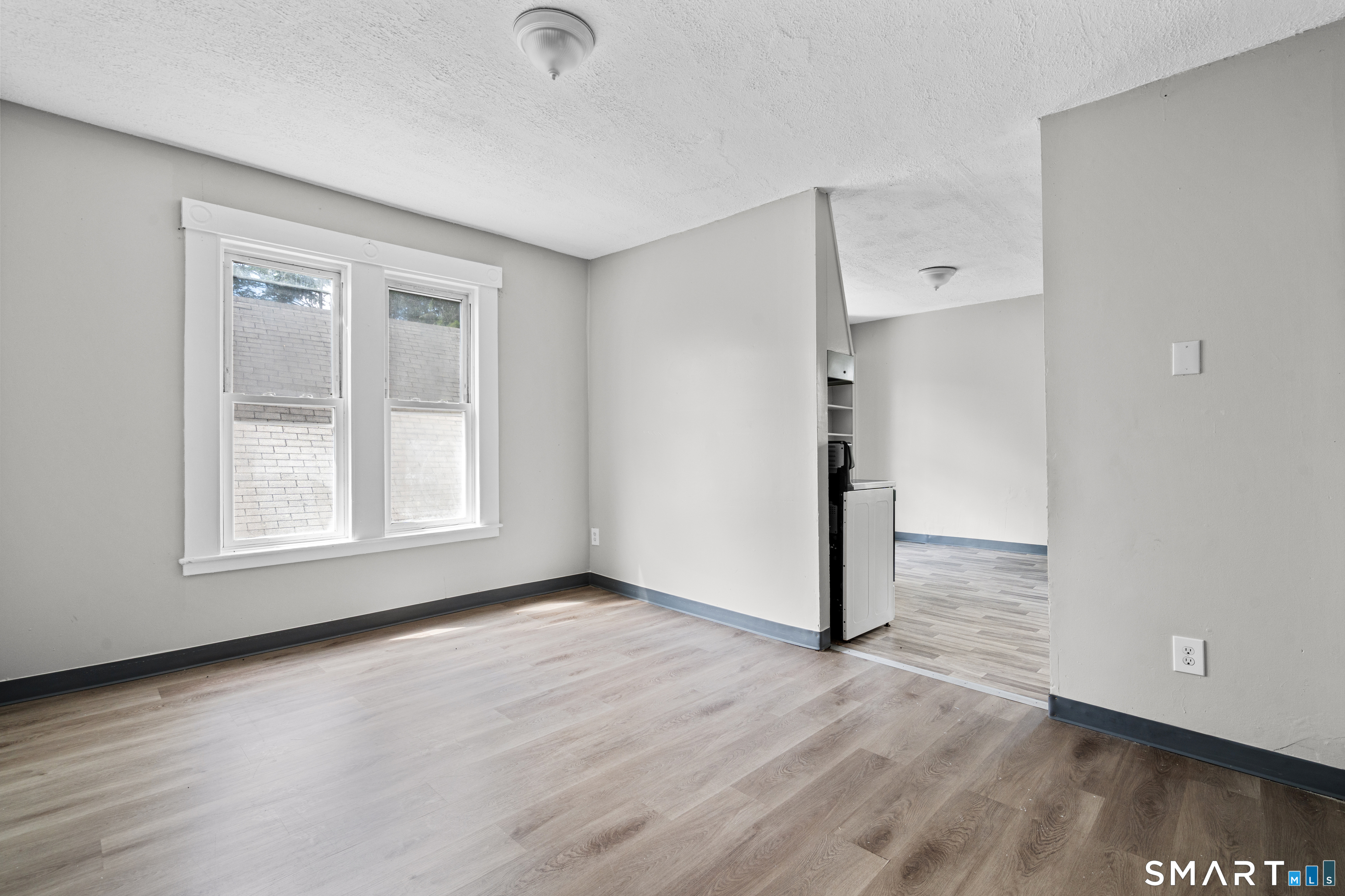 5 Hill Street, Waterbury, CT 06704