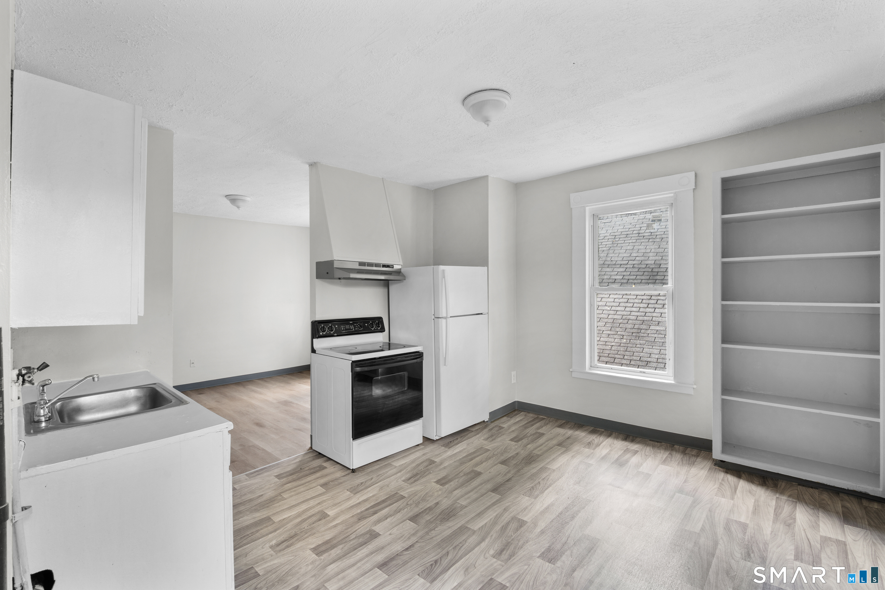 5 Hill Street, Waterbury, CT 06704