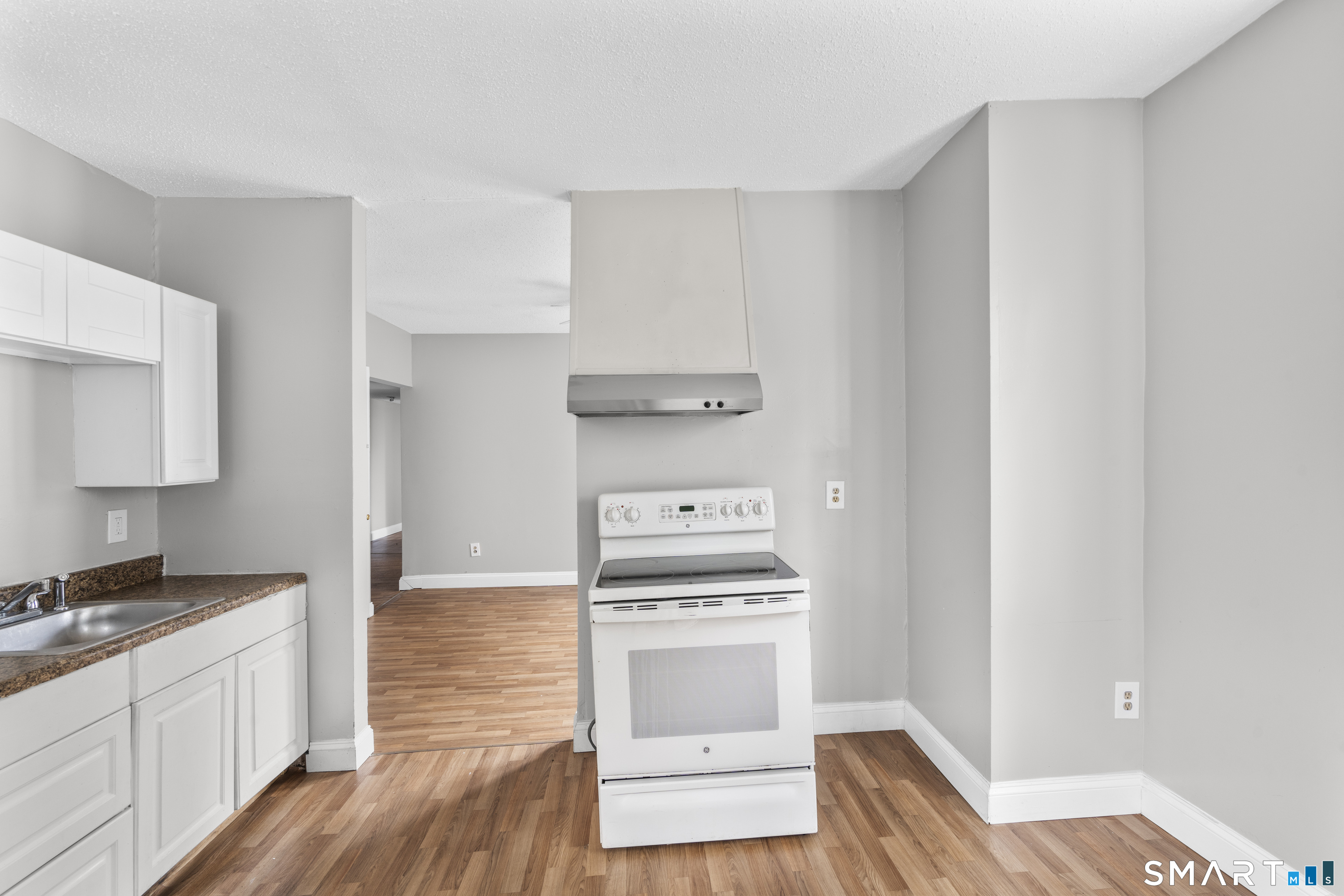 5 Hill Street, Waterbury, CT 06704