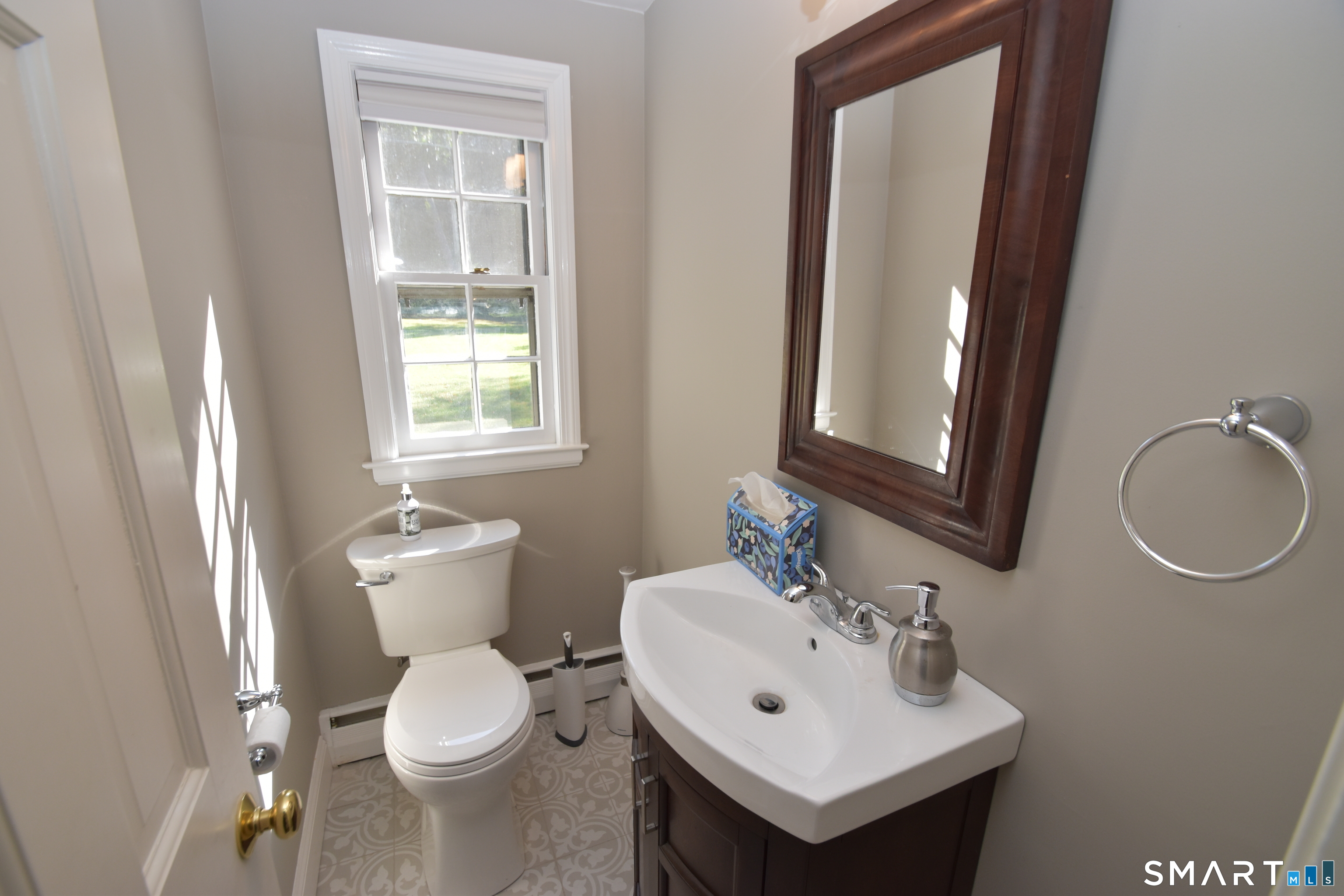 62 Buttonball Lane photo 32