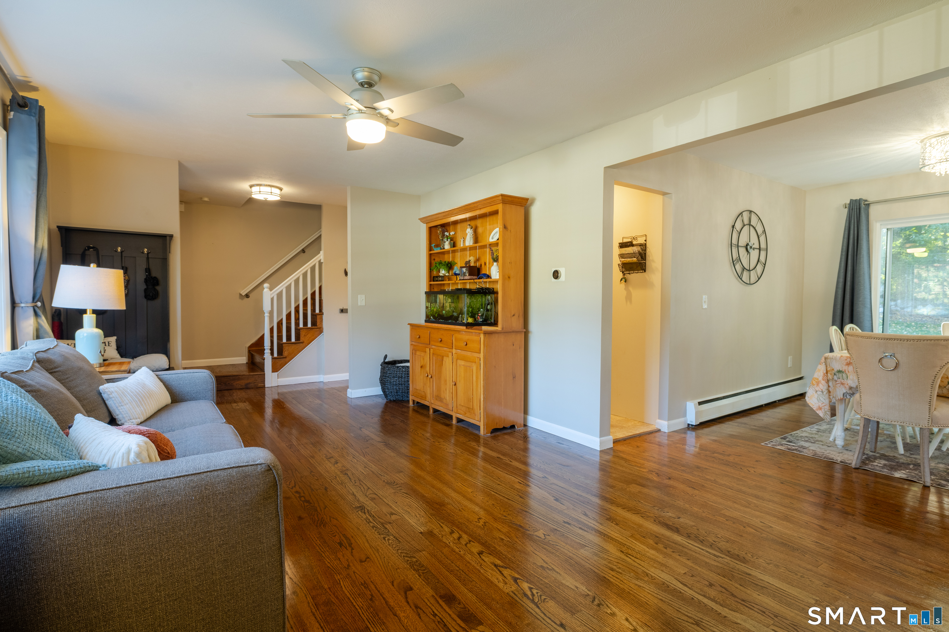 23 Oakwood Drive, Gales Ferry, Ledyard, CT 06335