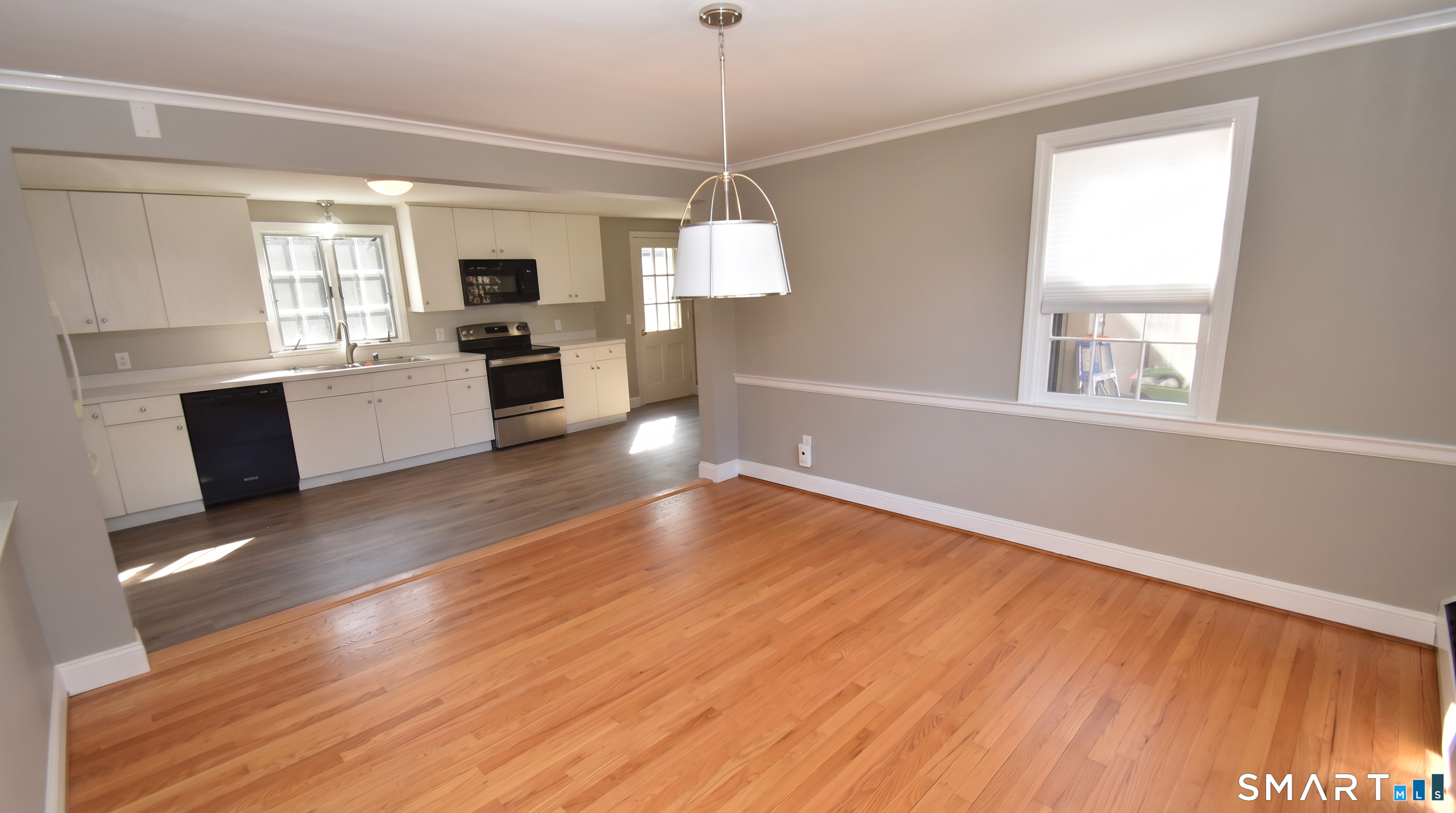 62 Buttonball Lane photo 17