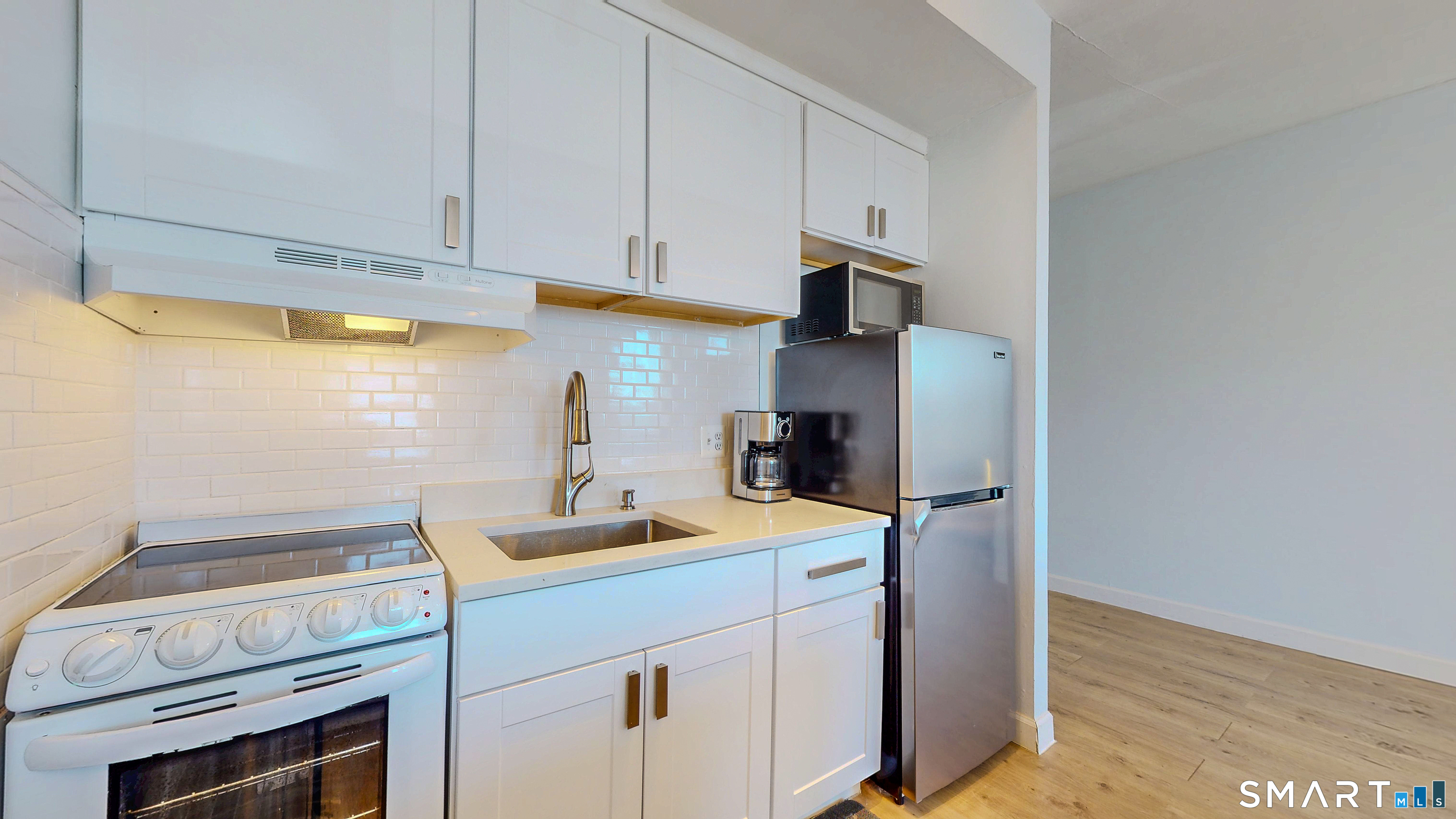 94 Washington, Unit 9 photo 14