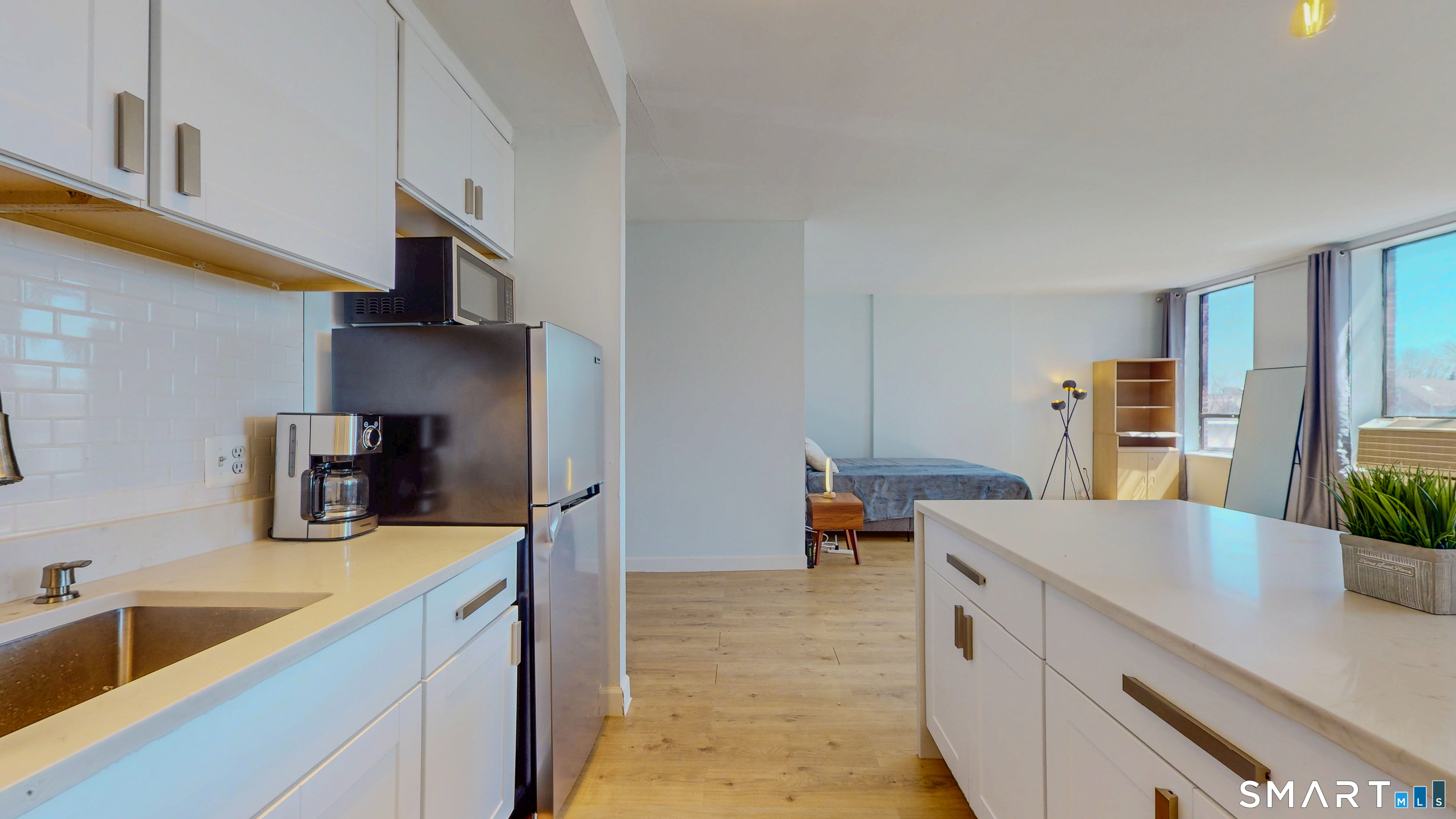 94 Washington, Unit 9 photo 17