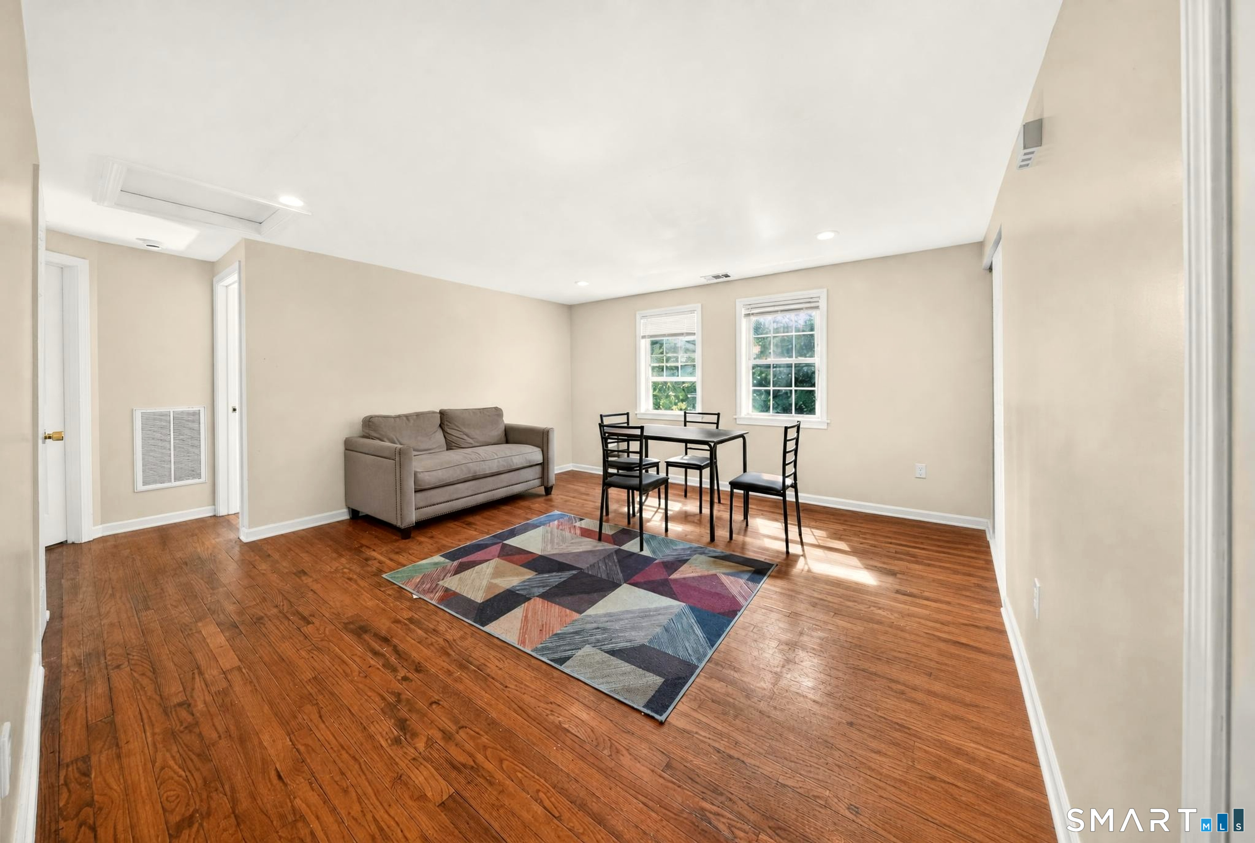185 Forest Road photo 16