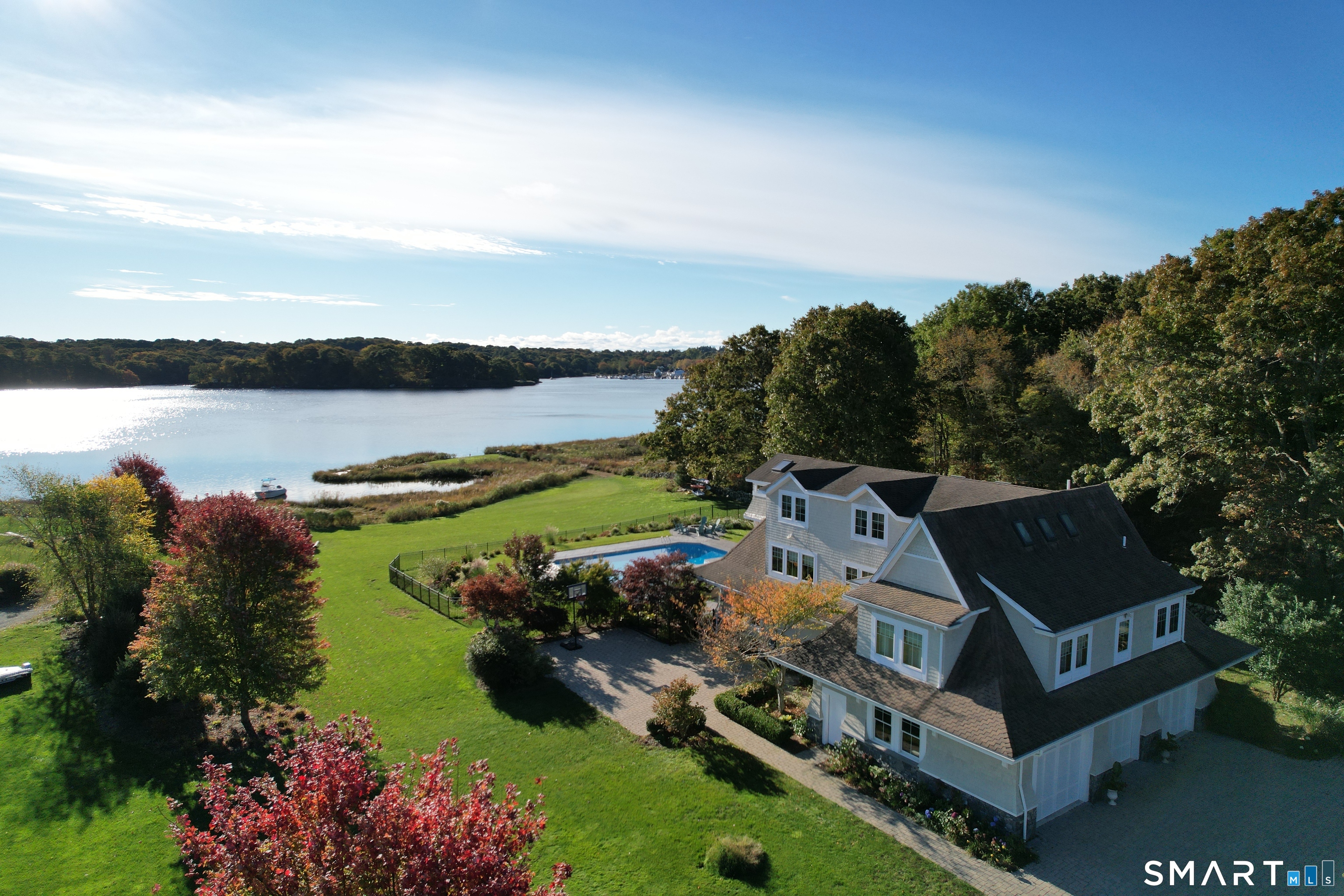 Property photo for 325 River Road, Stonington, CT