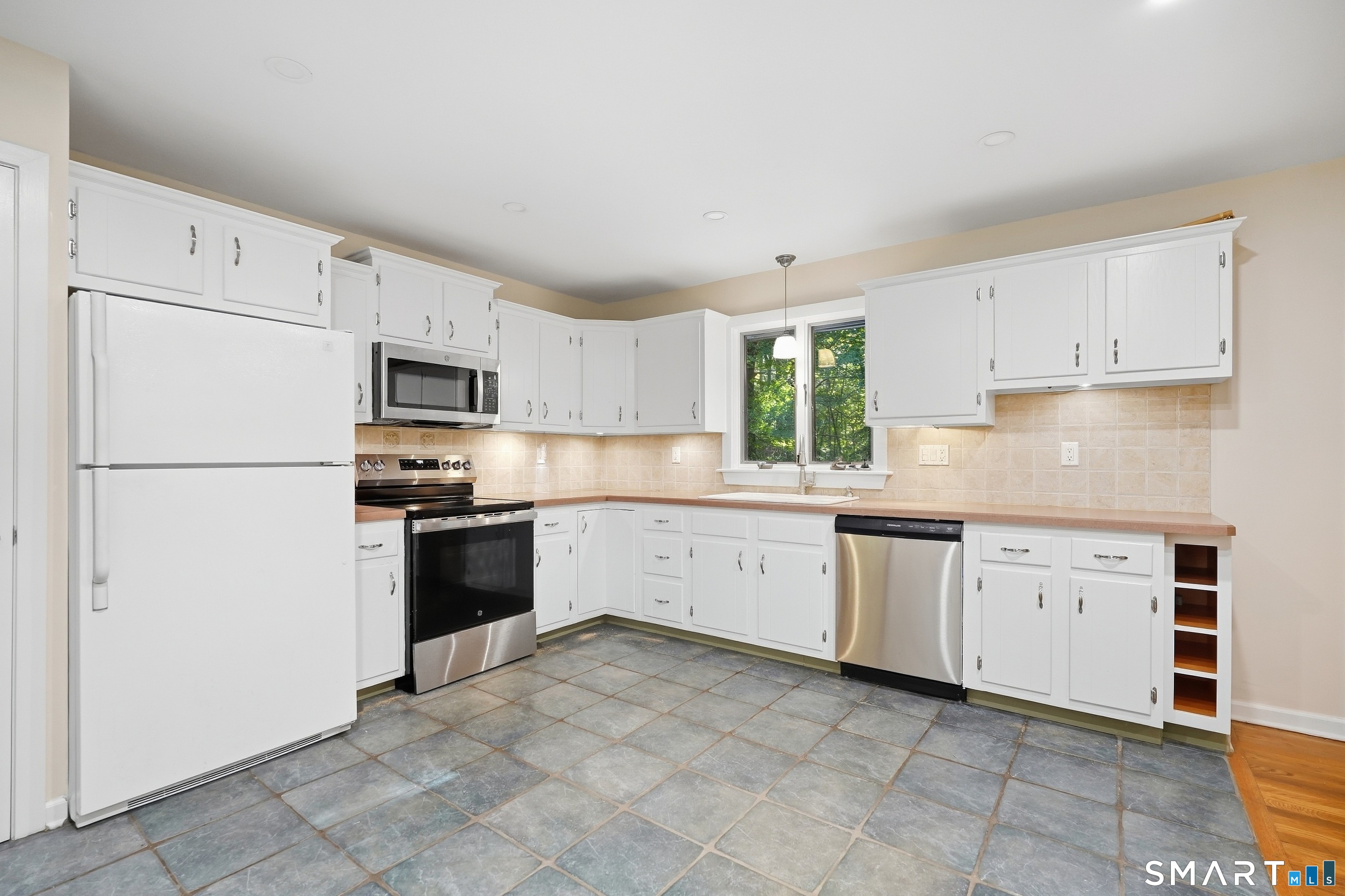 191 Dennison Road, Pond Meadow, Westbrook, CT 06498
