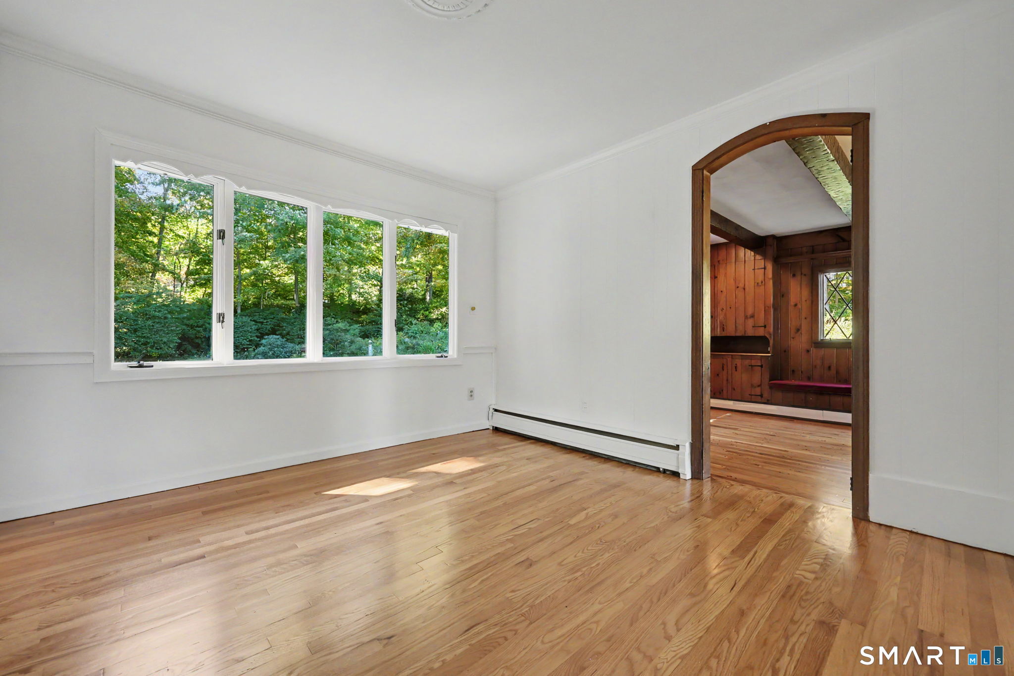 Foto 8 de Casa en venta en 62 Longmeadow Road, Shelton, CT — $659,000