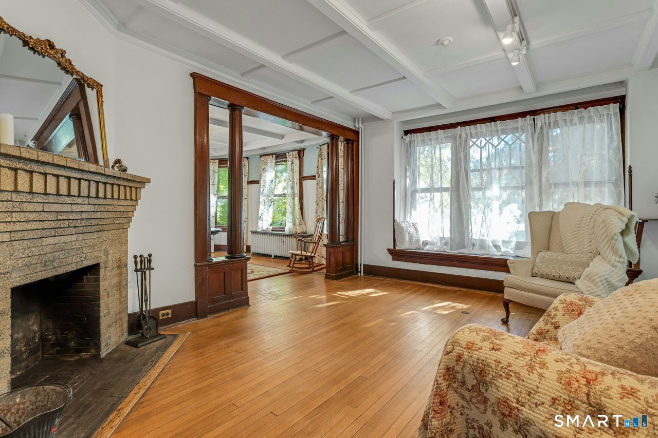 60 Nashvile photo 16