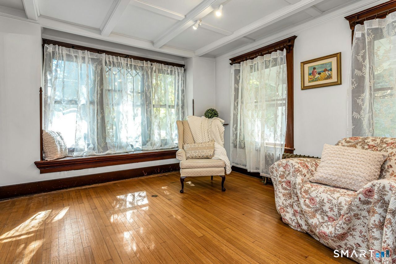 60 Nashvile photo 14