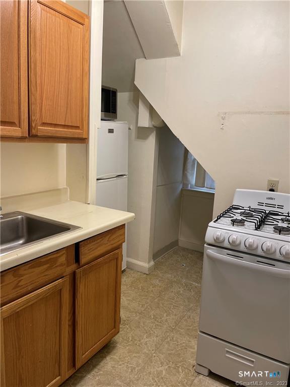 Foto 7 de Apartamento en renta en 68 Mason Street #1A, Greenwich, CT — $1,500/mes