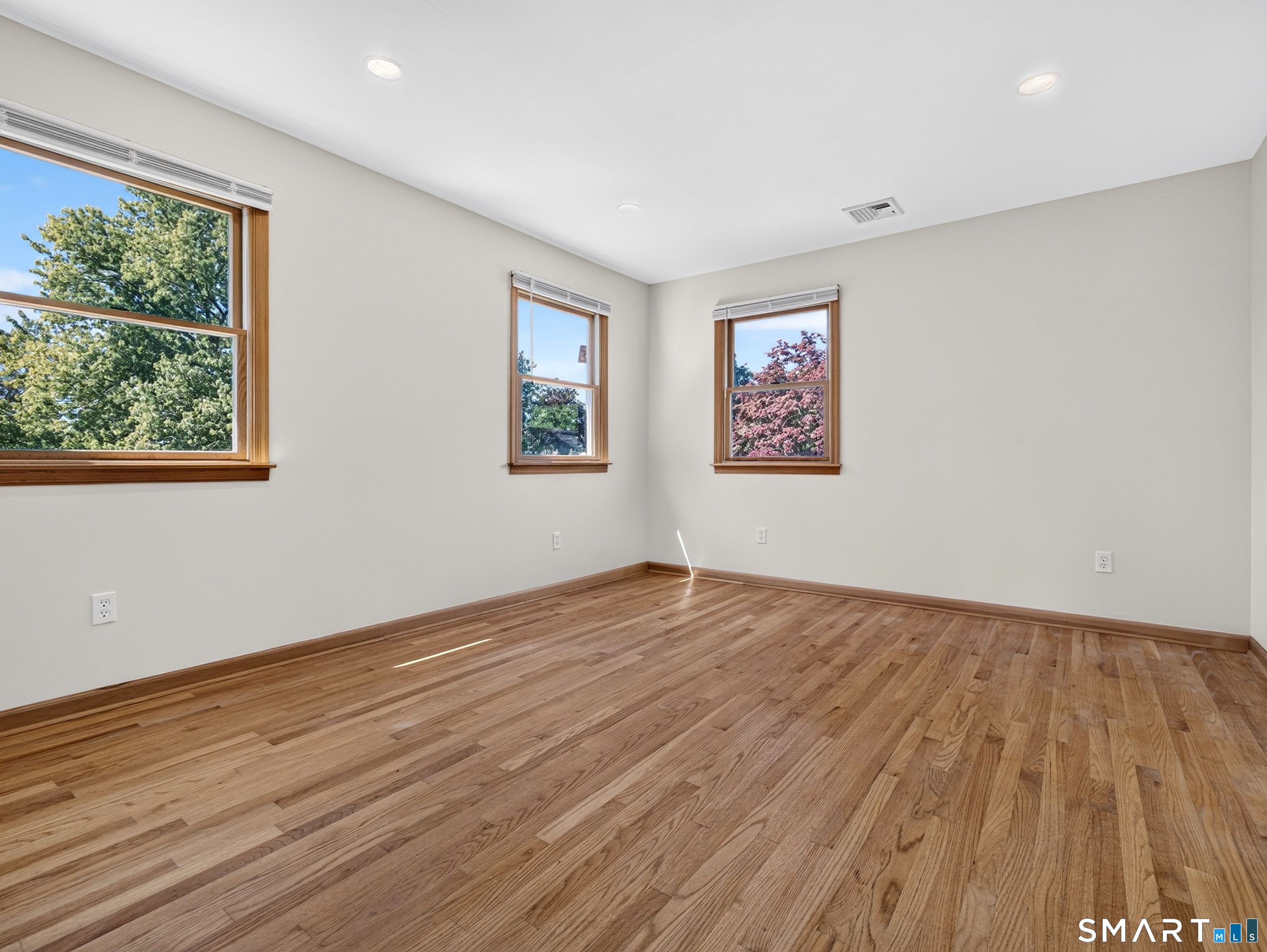 112 Harbor Parkway, Clinton, CT 06413