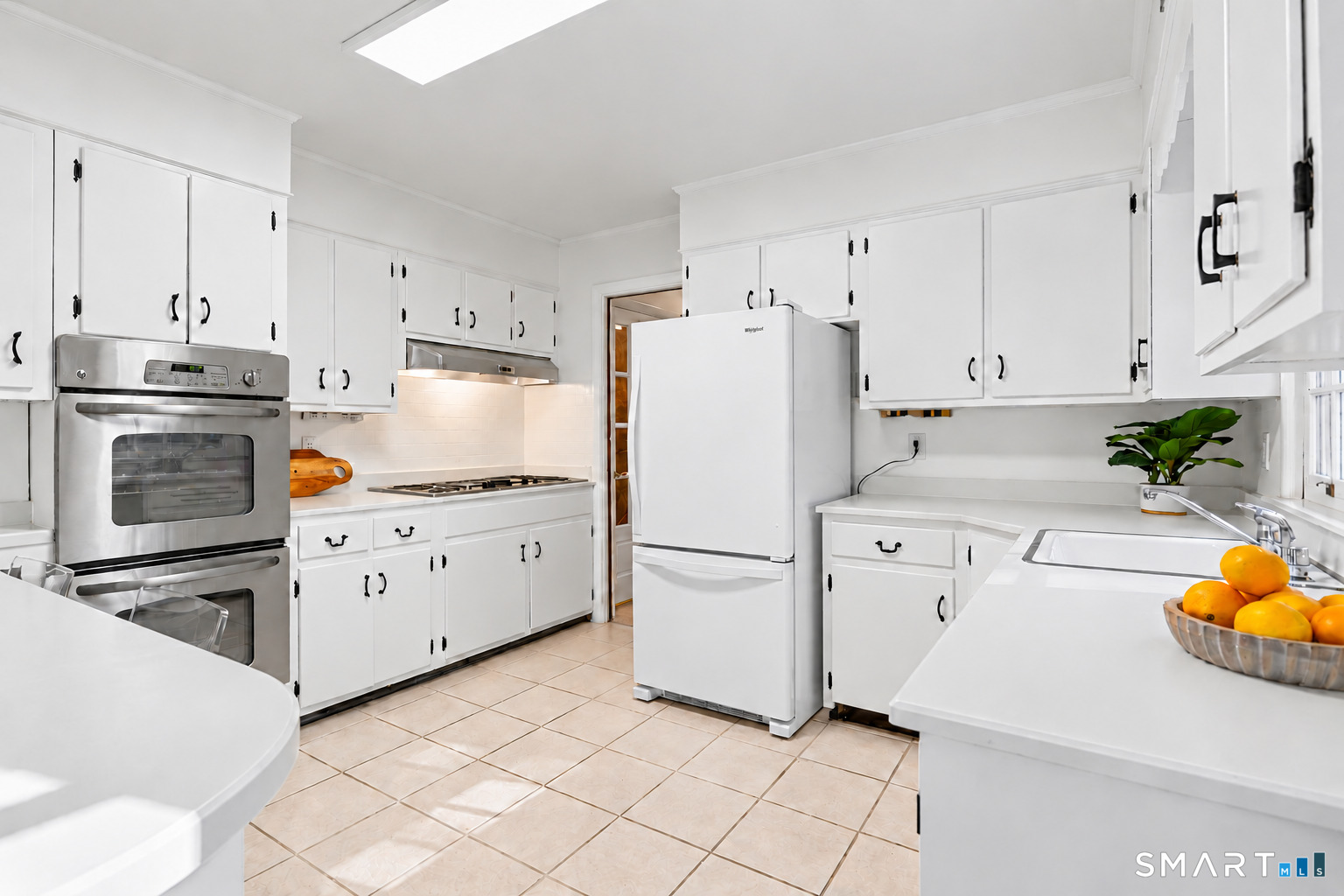 4 Lookout Lane, Greens Farms, Westport, CT 06880