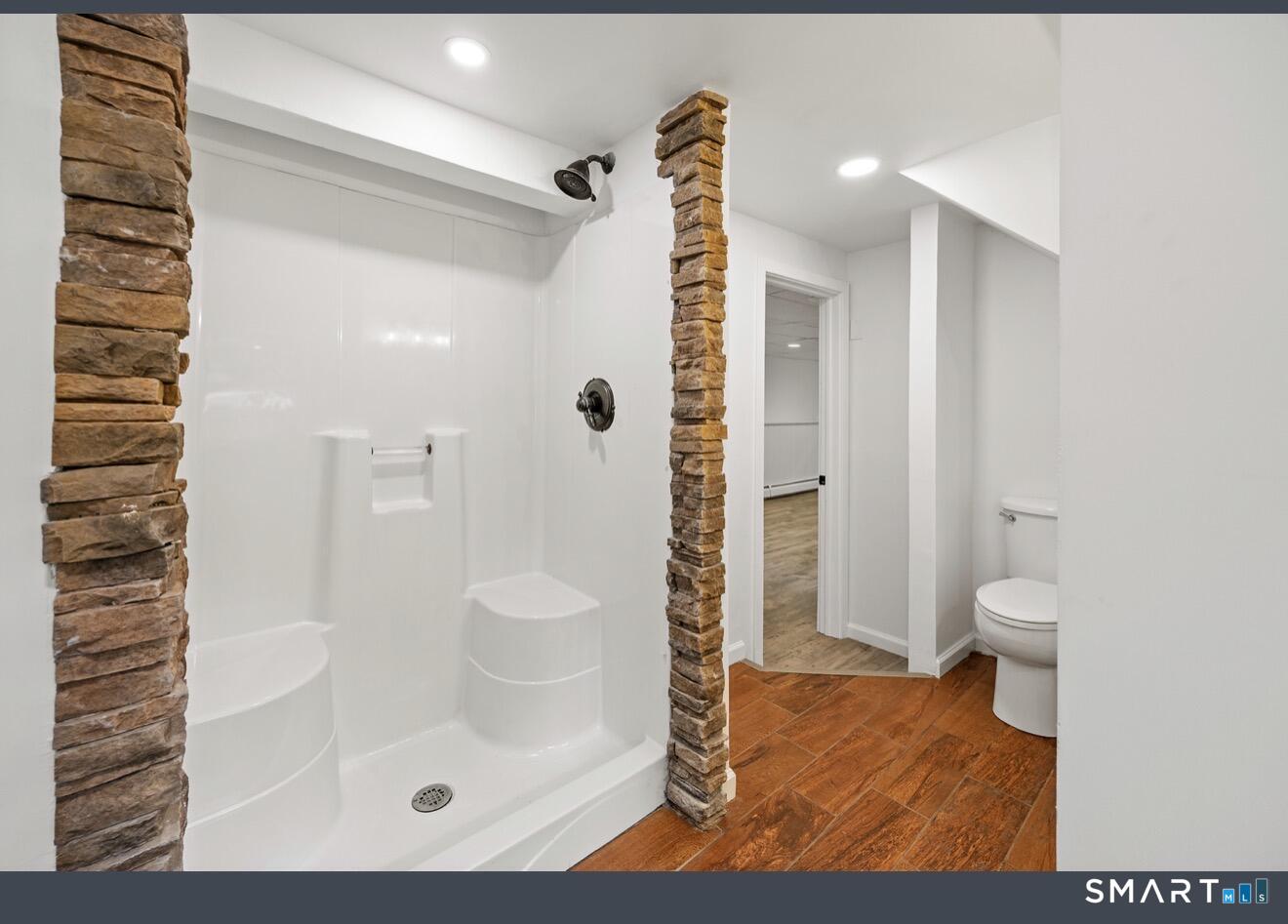 56 Orient Street photo 15