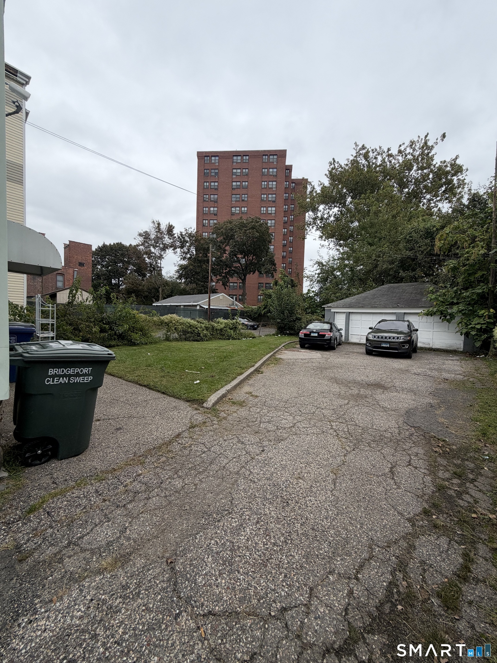 319 Maplewood Avenue Unit #2 photo 13
