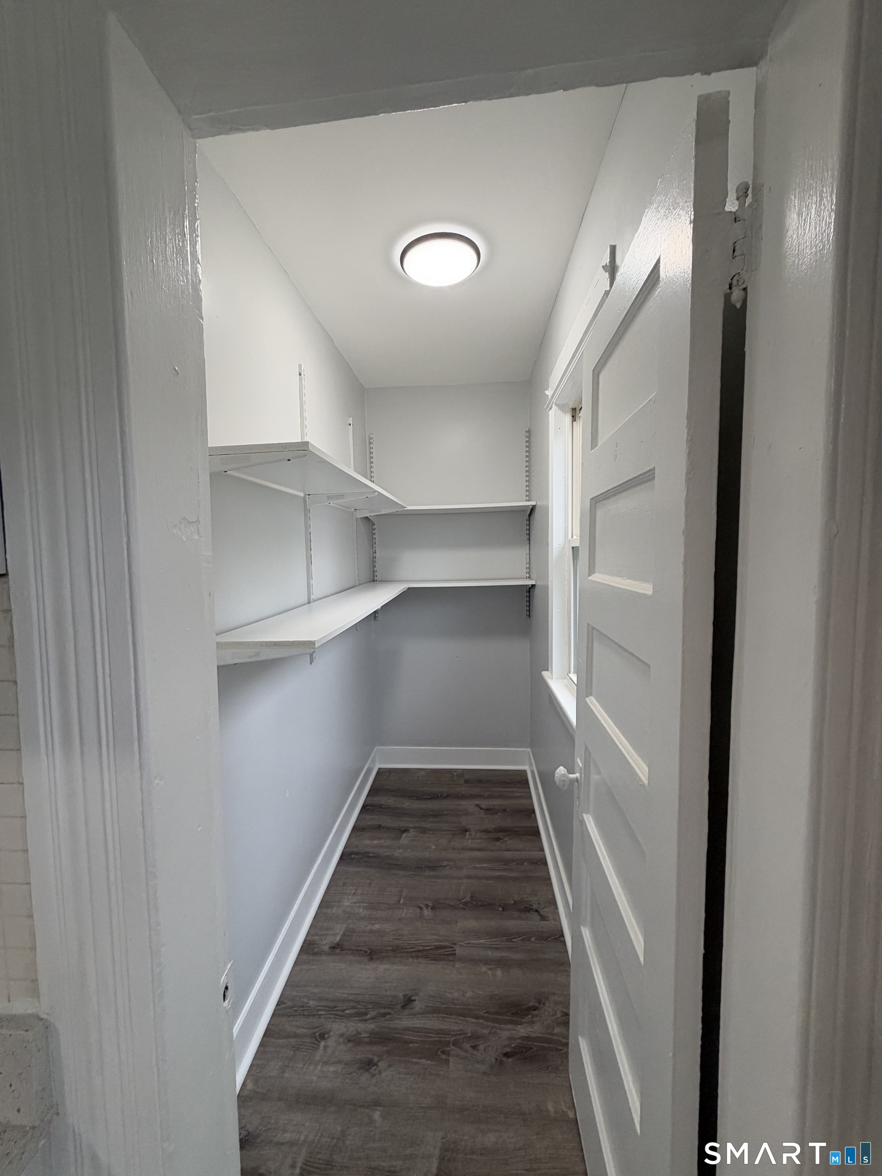 Foto 6 de Apartamento en renta en 319 Maplewood Avenue #2, Bridgeport, CT — $2,100/mes