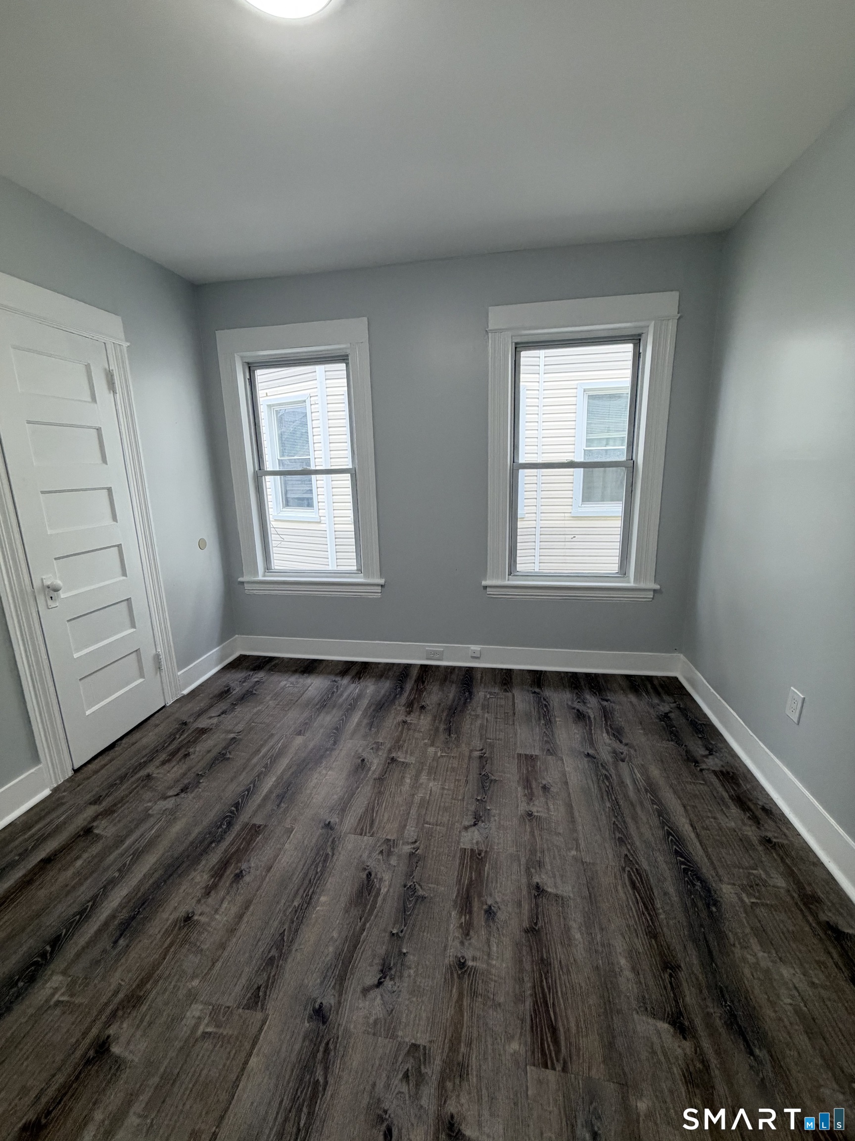 Foto 9 de Apartamento en renta en 319 Maplewood Avenue #2, Bridgeport, CT — $2,100/mes