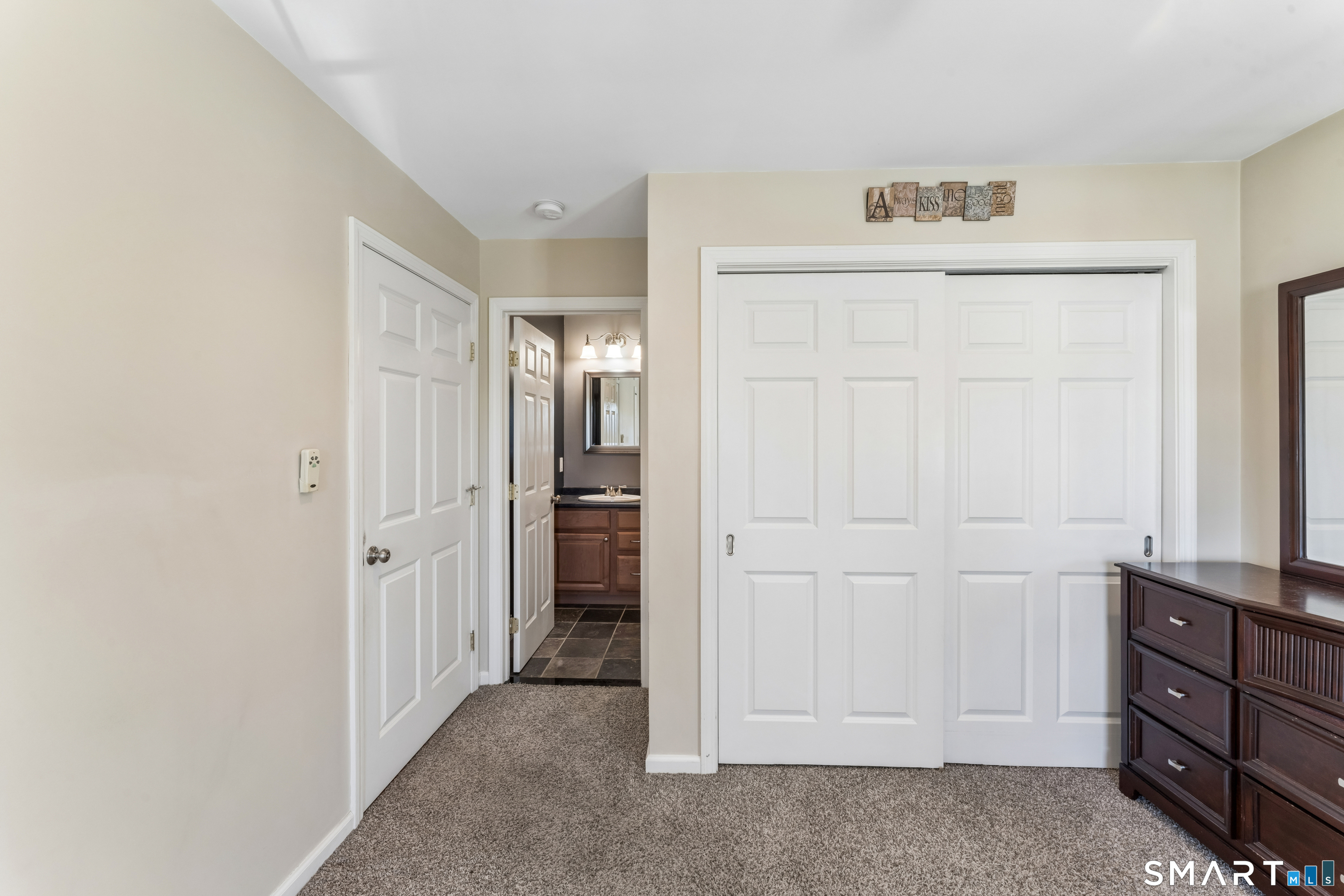 38 Jeanette Road photo 15