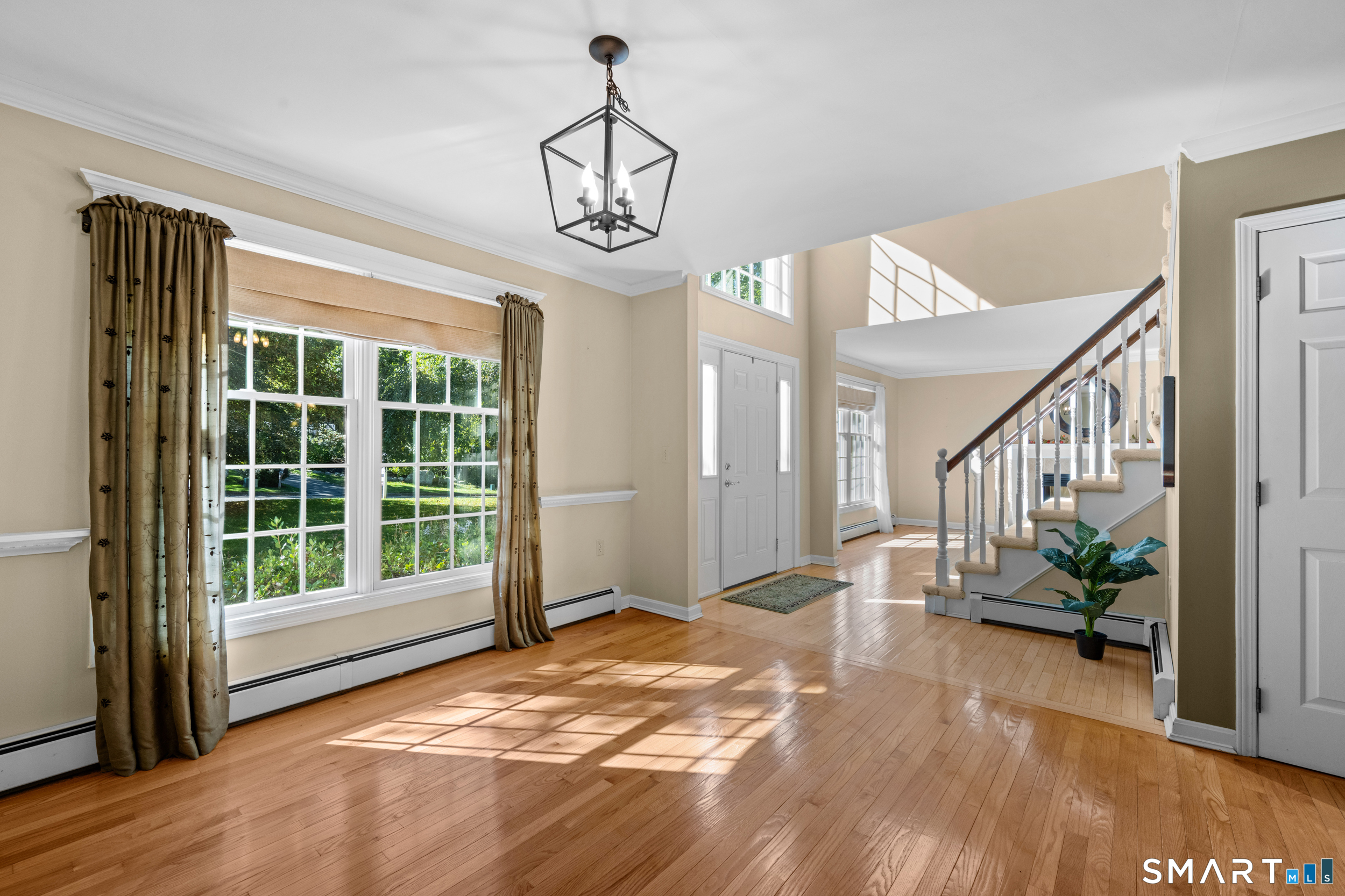 Photo 3 of Single family home for sale at 31 Paula Ln, Waterford, CT 06385 | MLS# 24211438 | Listing updated on 2026-10-08