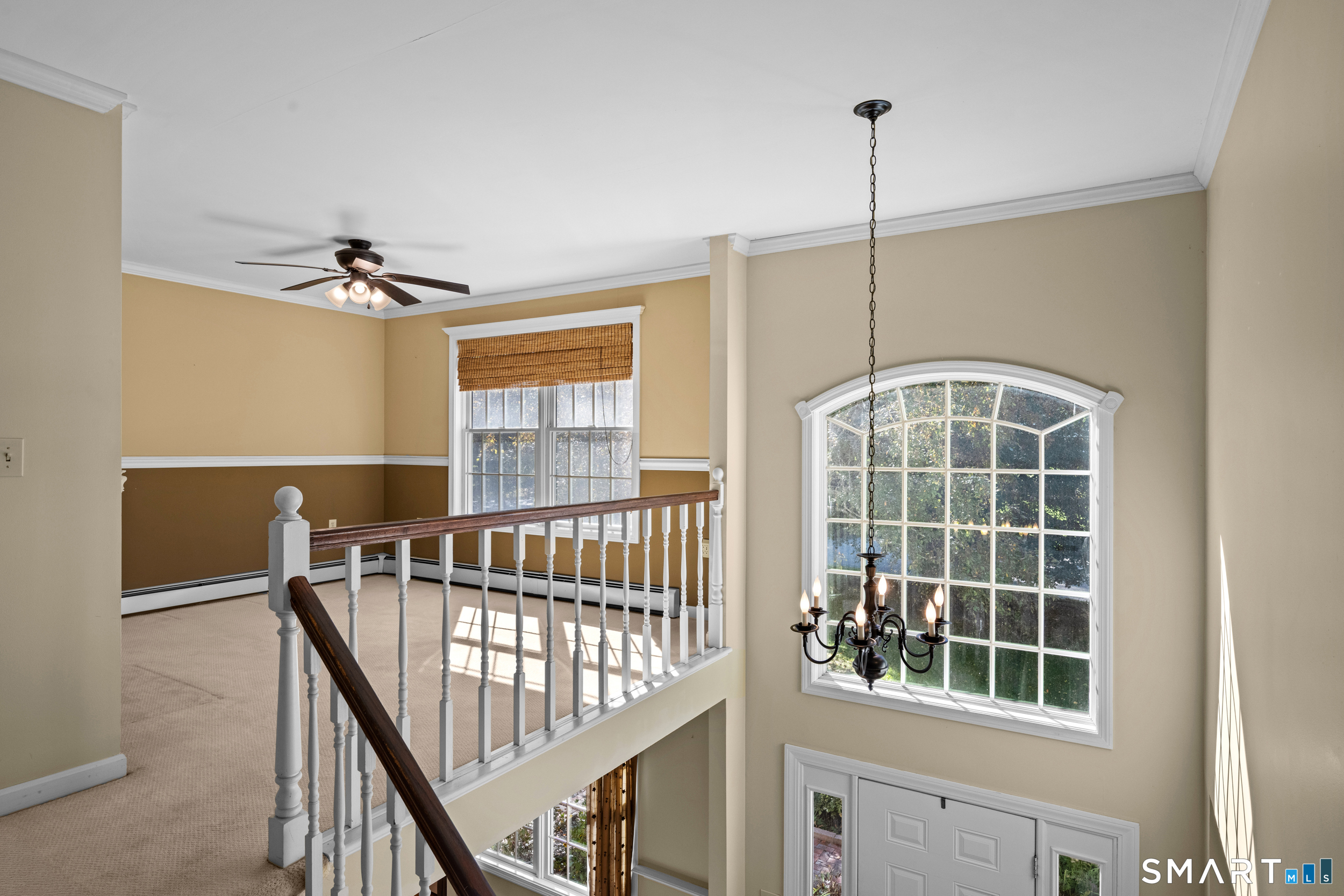 Open landing, perfect office or play space