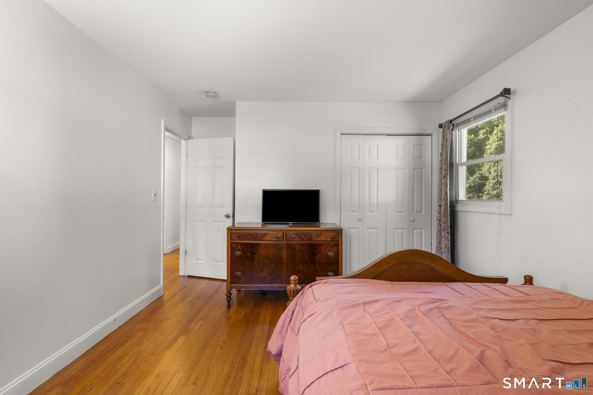251 Holland Road photo 16