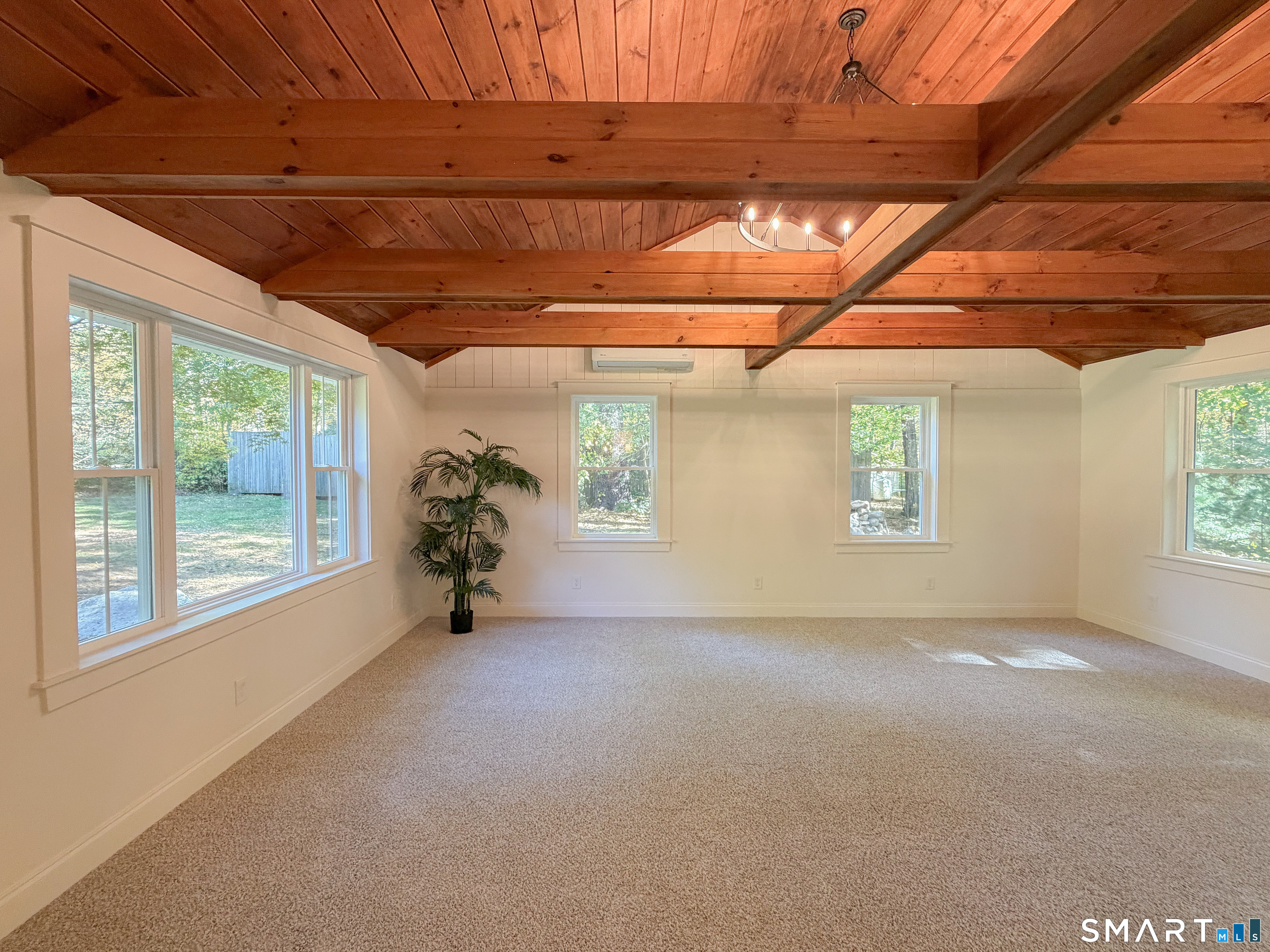 24 Sandy Beach Road photo 16