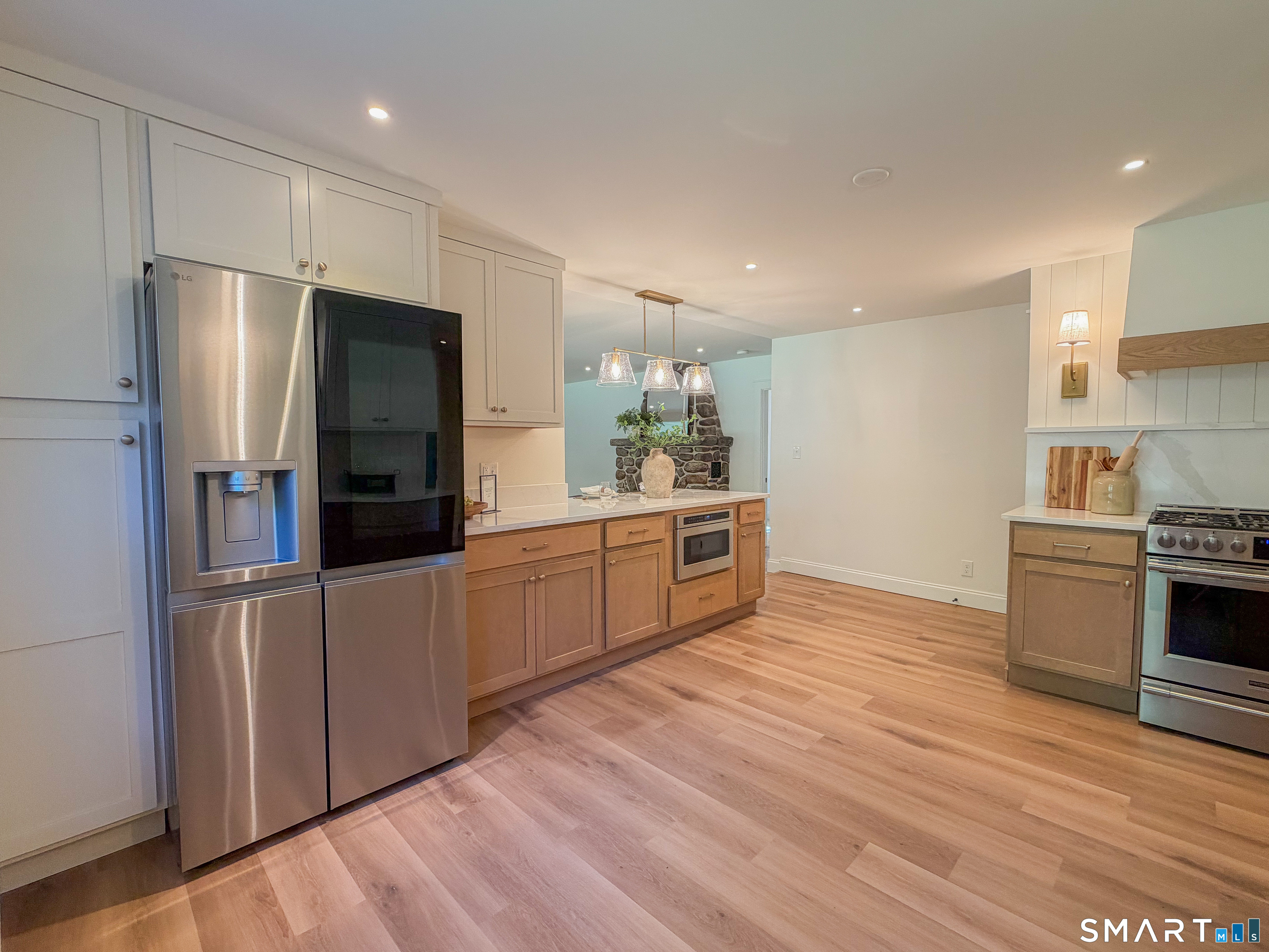 24 Sandy Beach Road photo 11