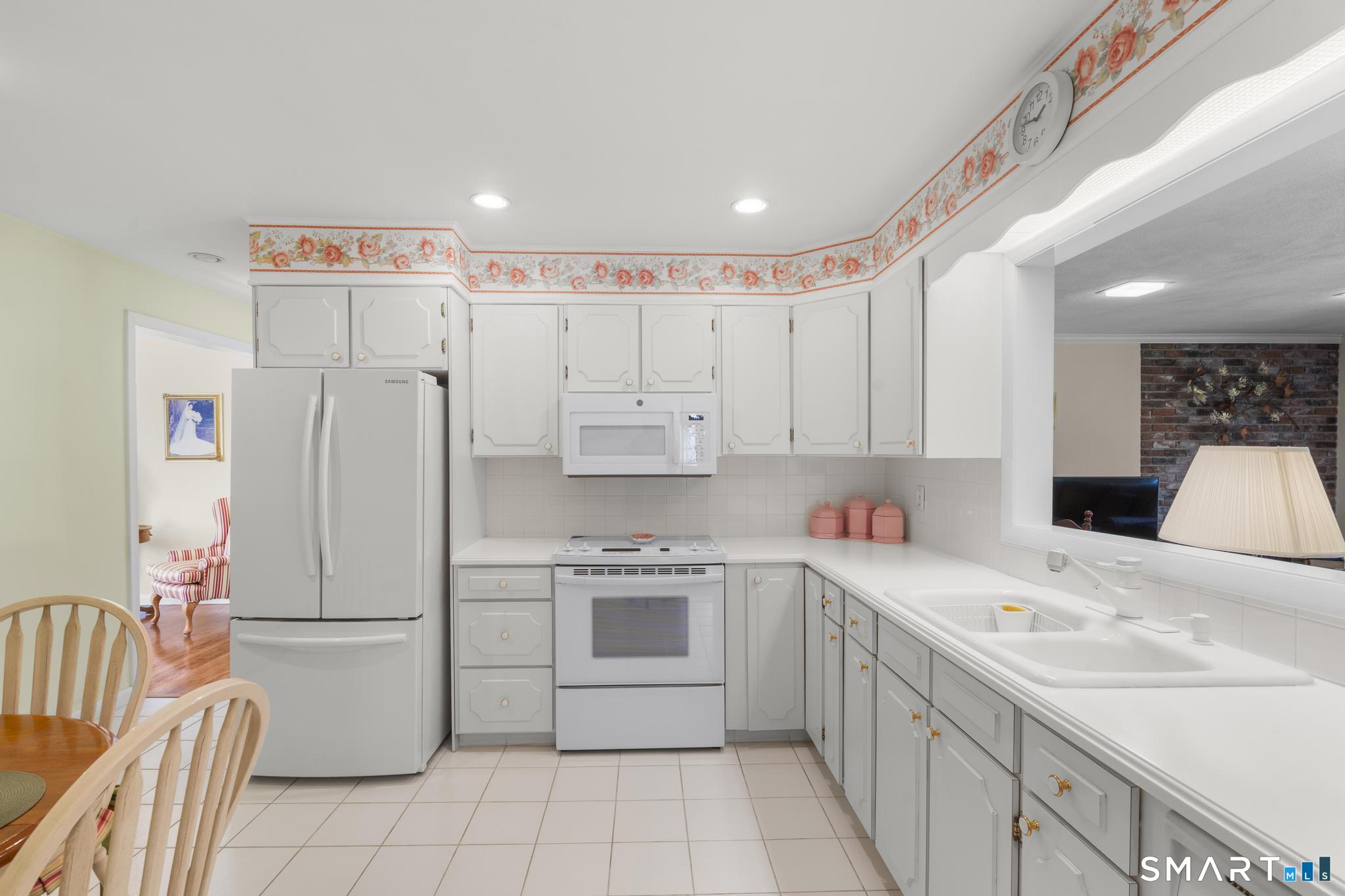 60 Venice Avenue photo 15