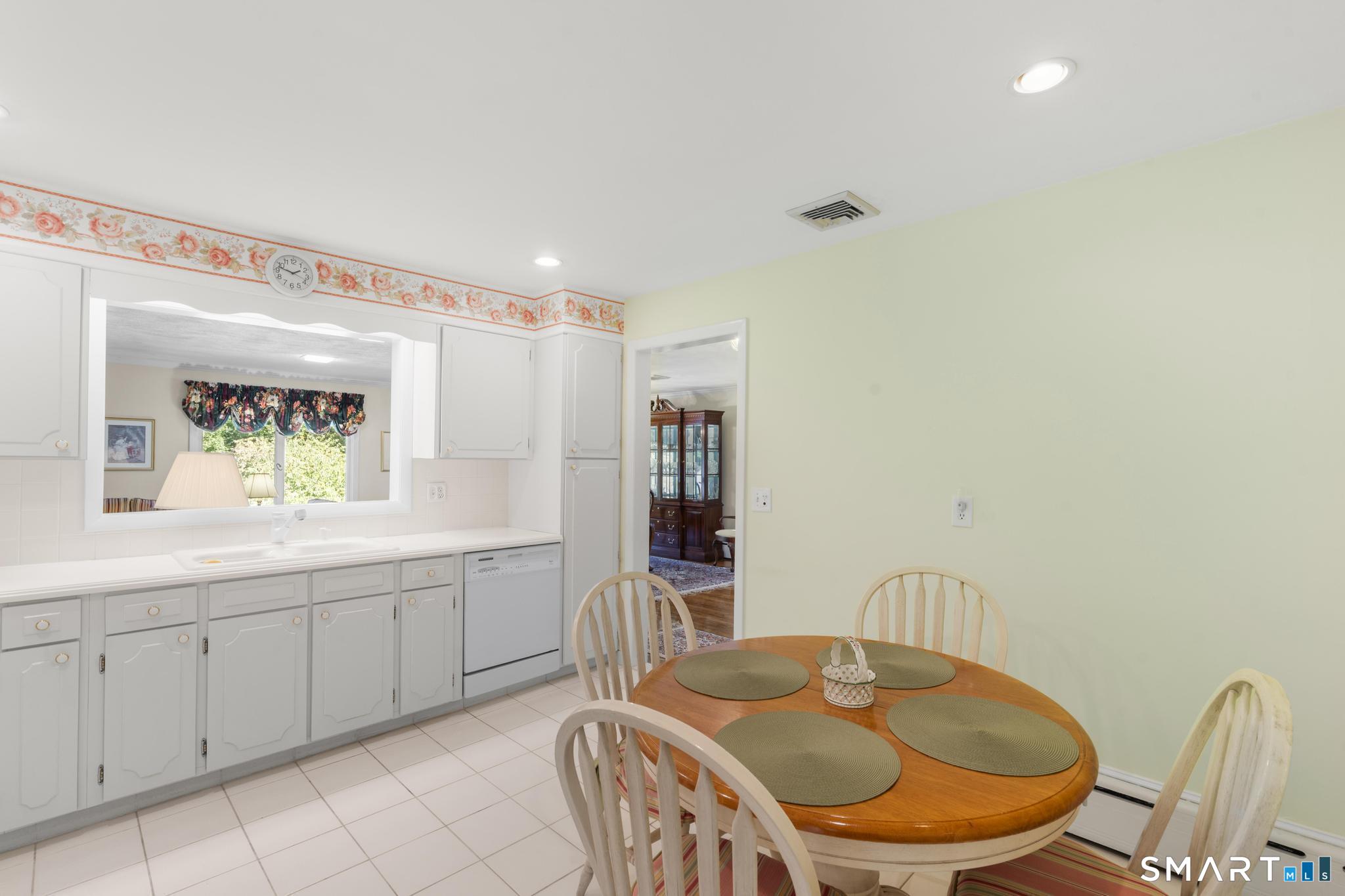 60 Venice Avenue photo 17