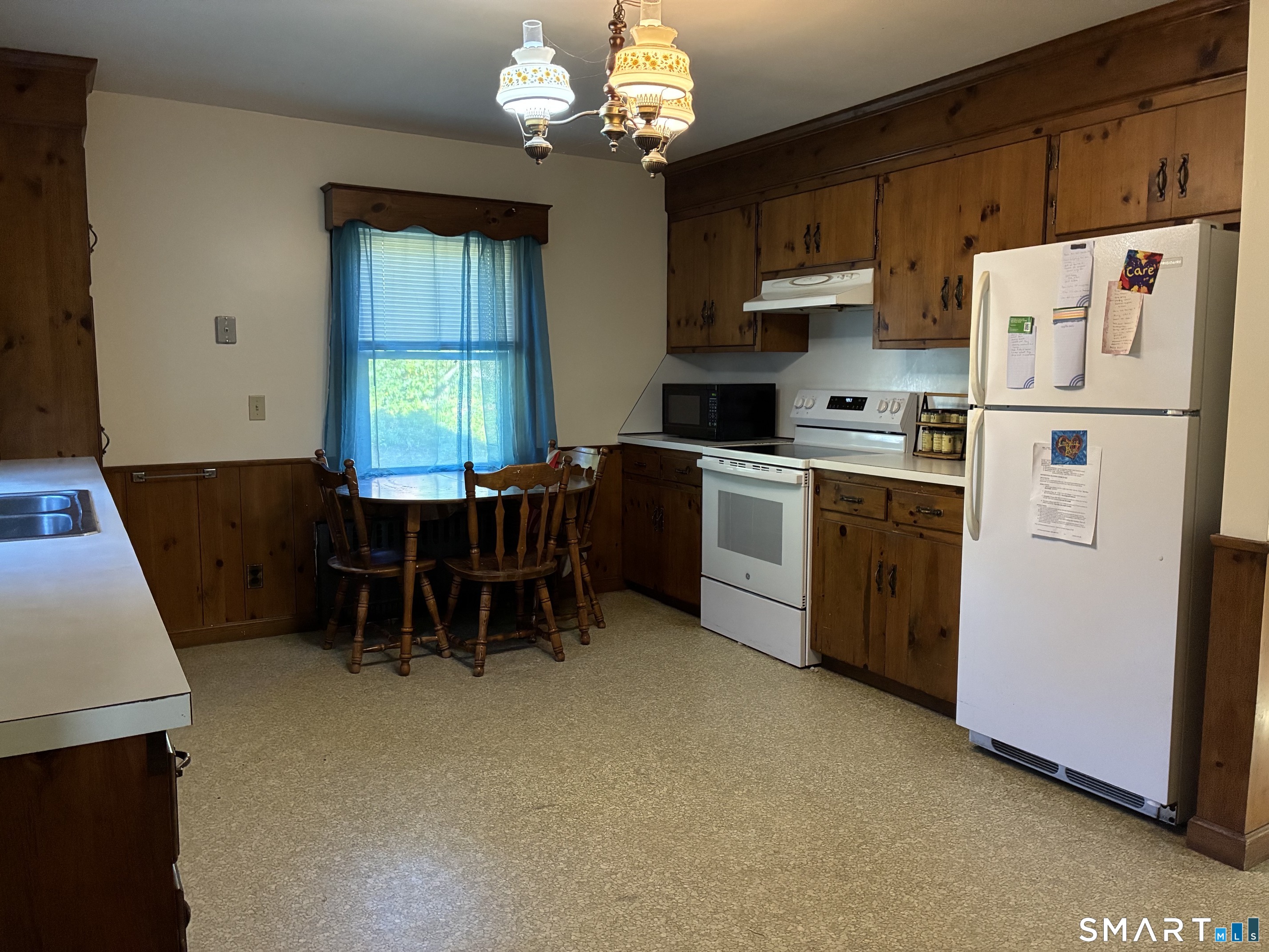 15 Sipples Hill Road, East Haddam, CT 06469