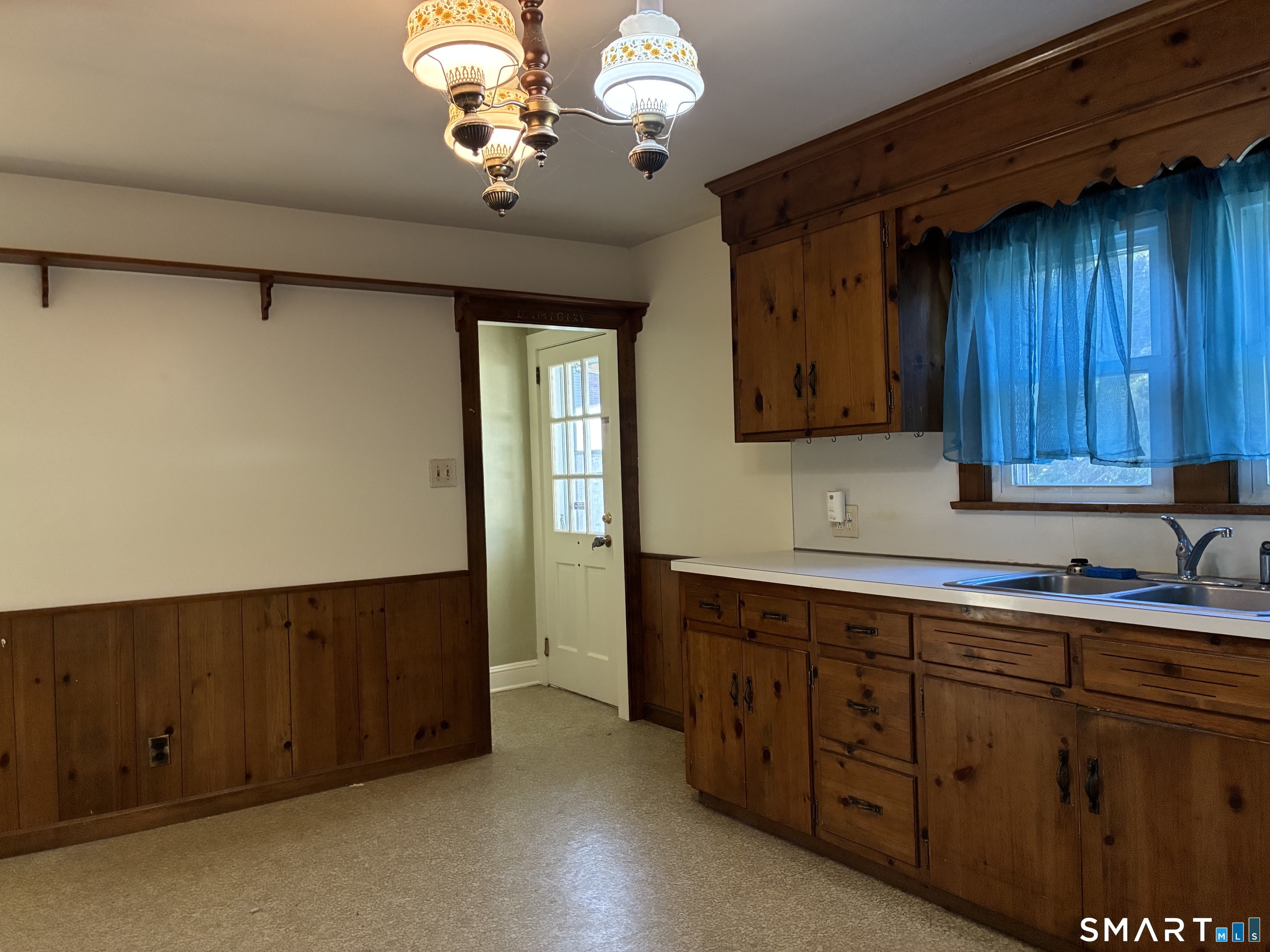 15 Sipples Hill Road, East Haddam, CT 06469