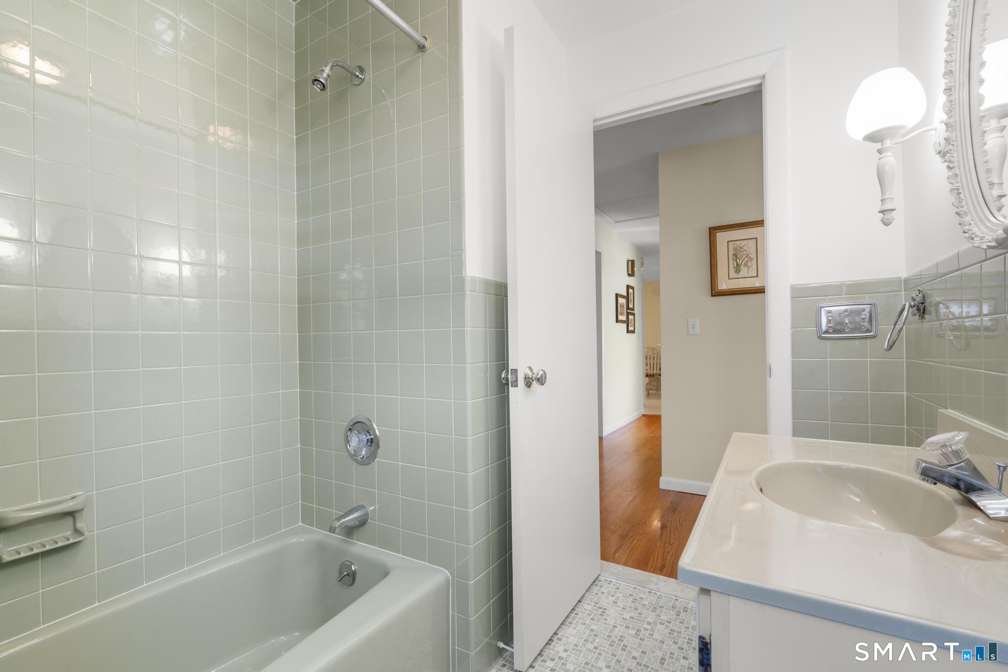60 Venice Avenue photo 20