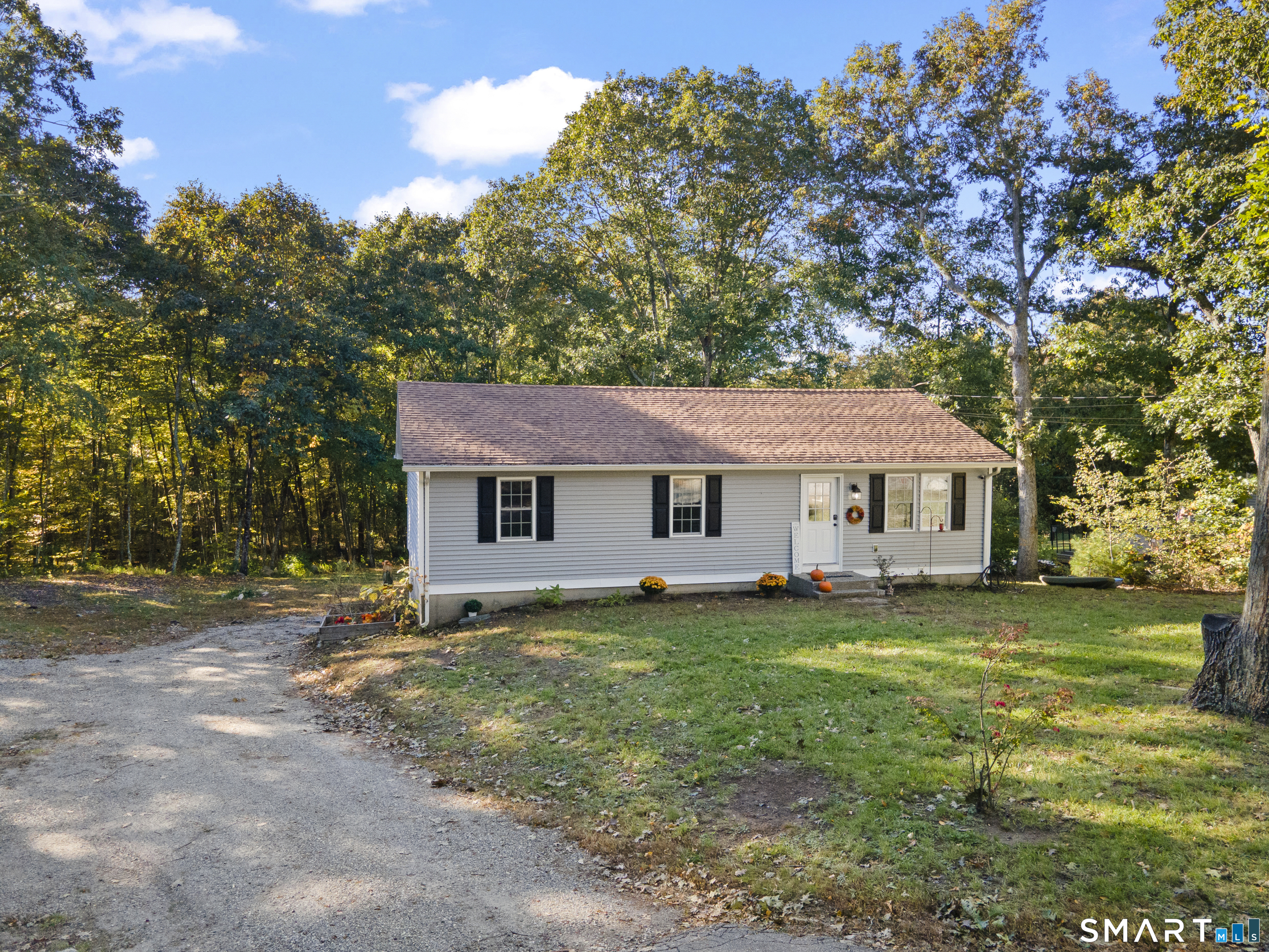 Photo 3 of Single family home for sale at 549 Squaw Rock Rd Ext, Danielson, CT 06239 | MLS# 24211572 | Listing updated on 2026-10-08