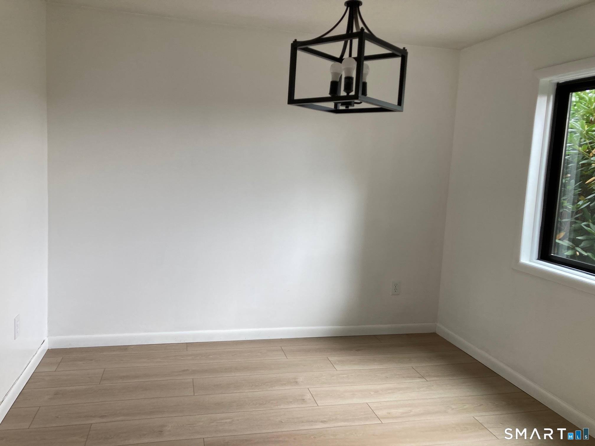 Foto 6 de Condominio en venta en 166 Old Brookfield Road #20B2, Danbury, CT — $329,000