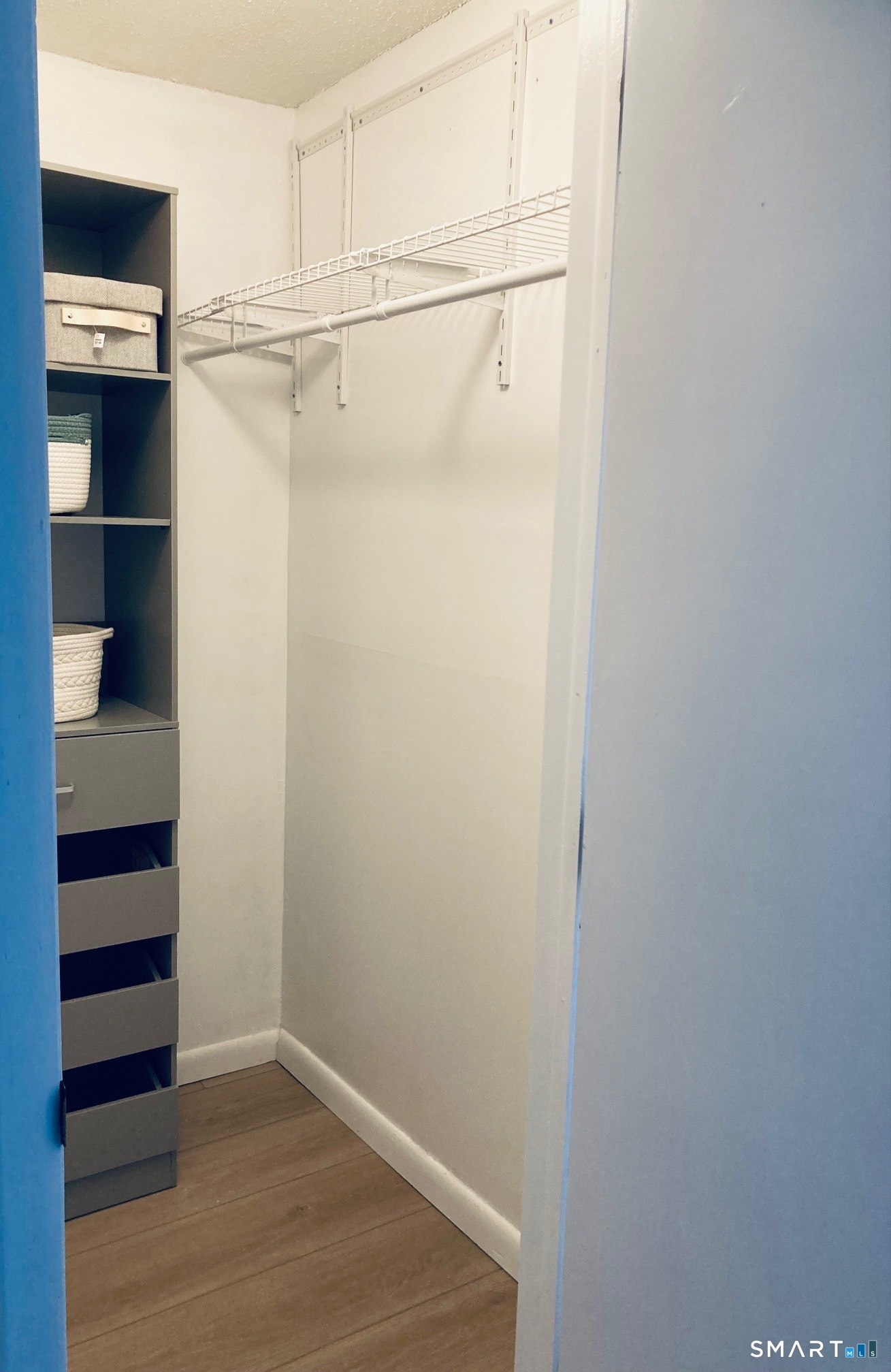 166 Old Brookfield, Unit 20B2 photo 13