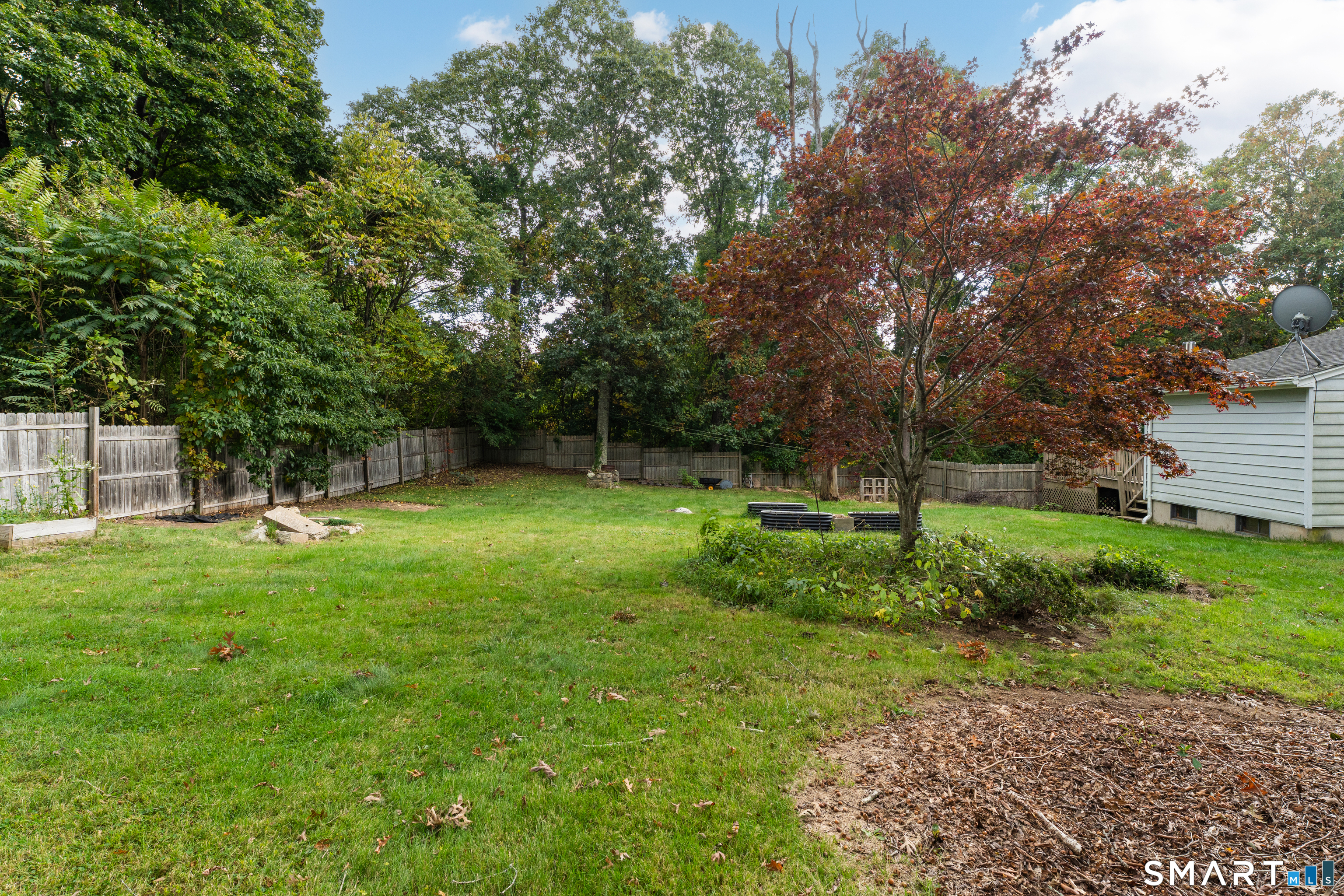 561 Old Colchester Road photo 32