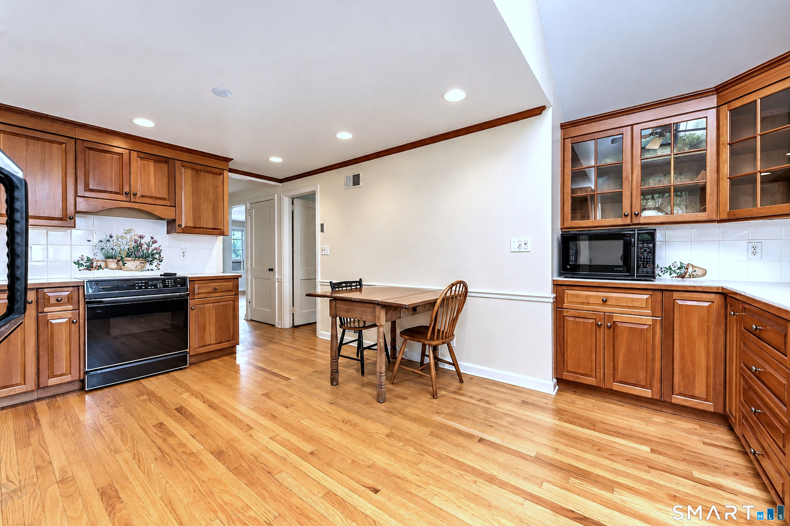 295 Reid photo 16