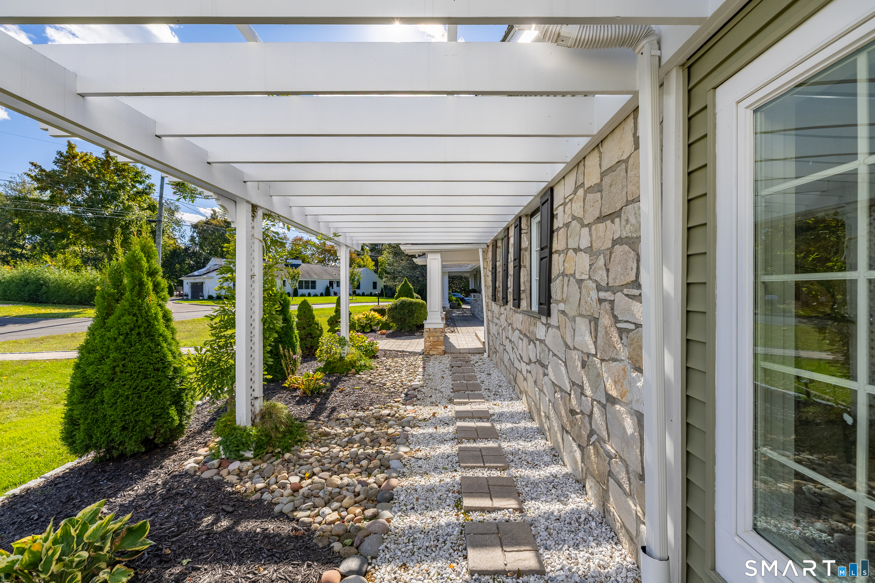 3 Dogwood Drive, King St., Danbury, CT 06811