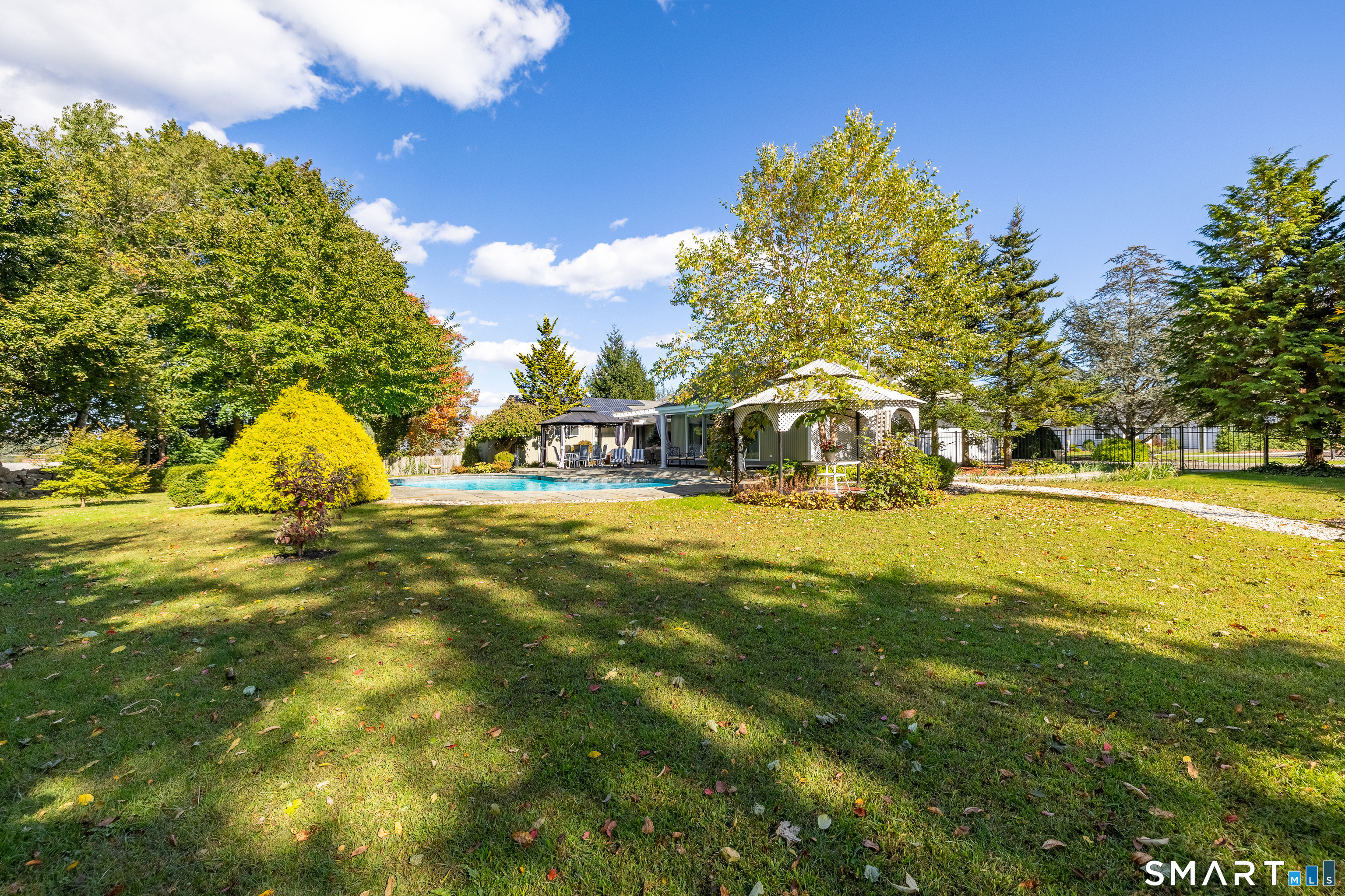 3 Dogwood Drive, King St., Danbury, CT 06811