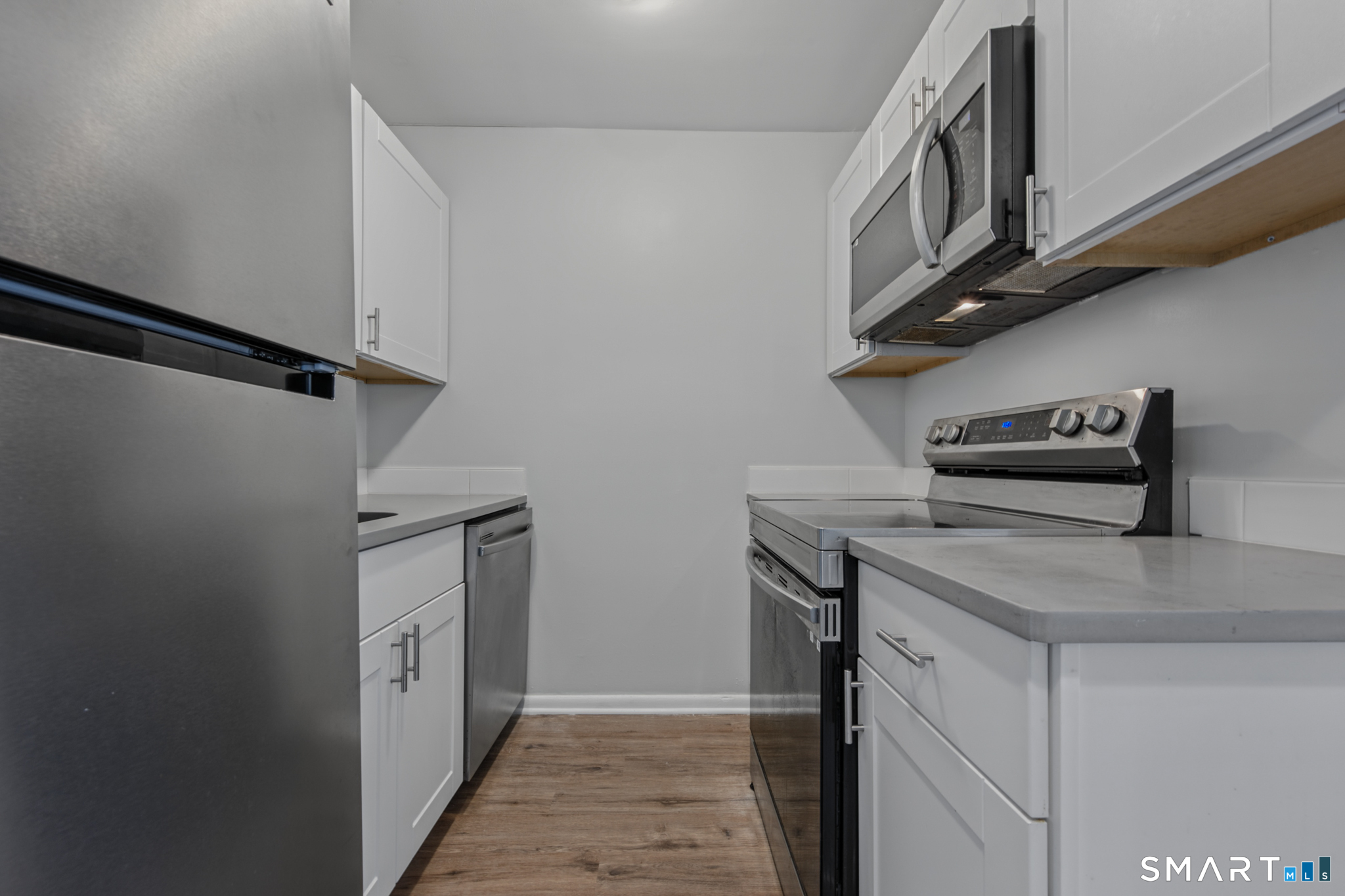 Foto 7 de Apartamento en renta en 45 Monroe Street #B13, Bridgeport, CT — $1,800/mes