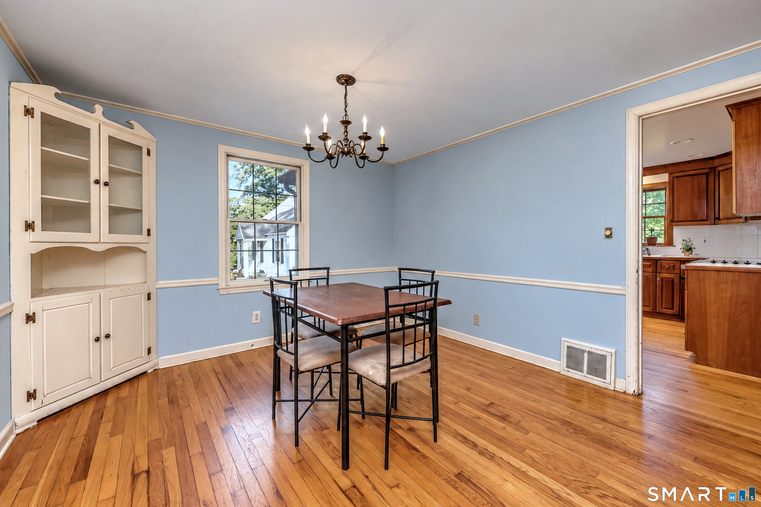 295 Reid Street photo 10